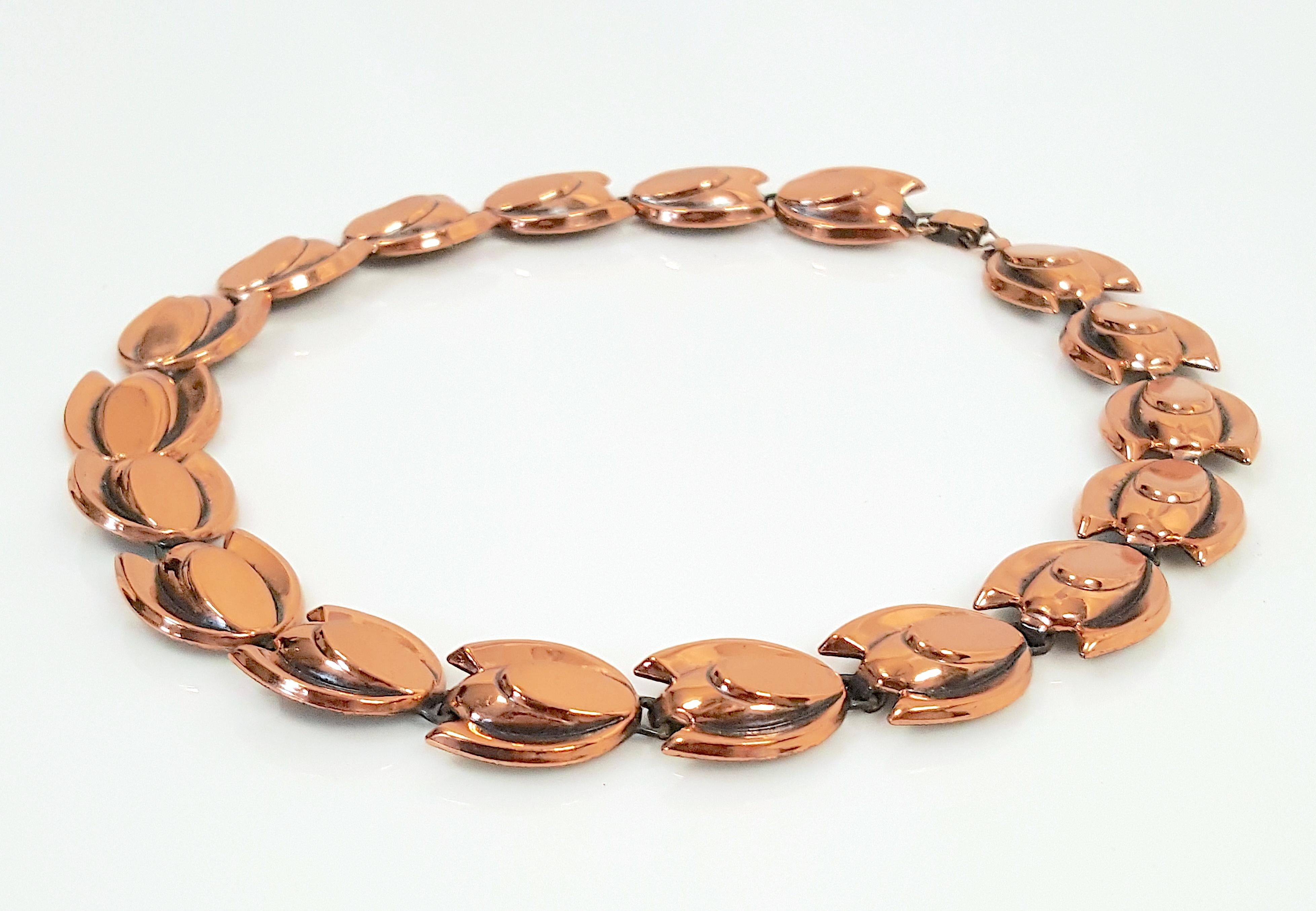 Early Renoir MidCentury Copper Stylized Tulip 18 Link Choker Necklace In Good Condition For Sale In Chicago, IL