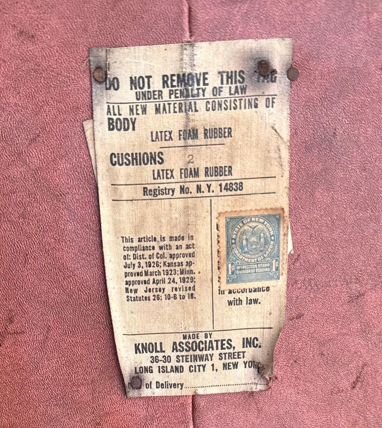 Chaise Womb en laine ivoire du milieu du siècle restaurée par Saarinen pour Knoll Multiples en vente 11