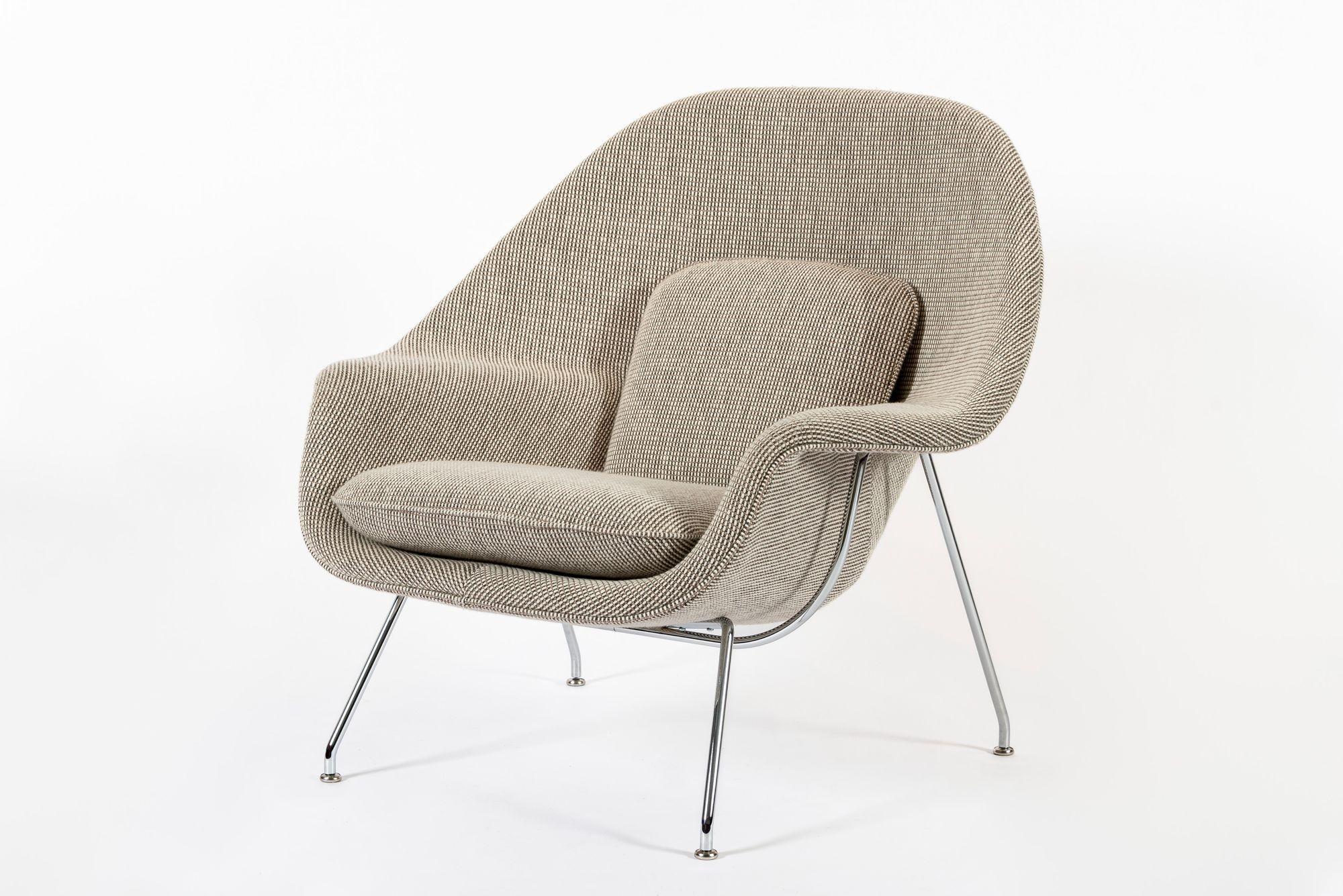 Mid-Century Modern Chaise longue Tan Womb du milieu du siècle, restaurée, par Saarinen pour Knoll en vente