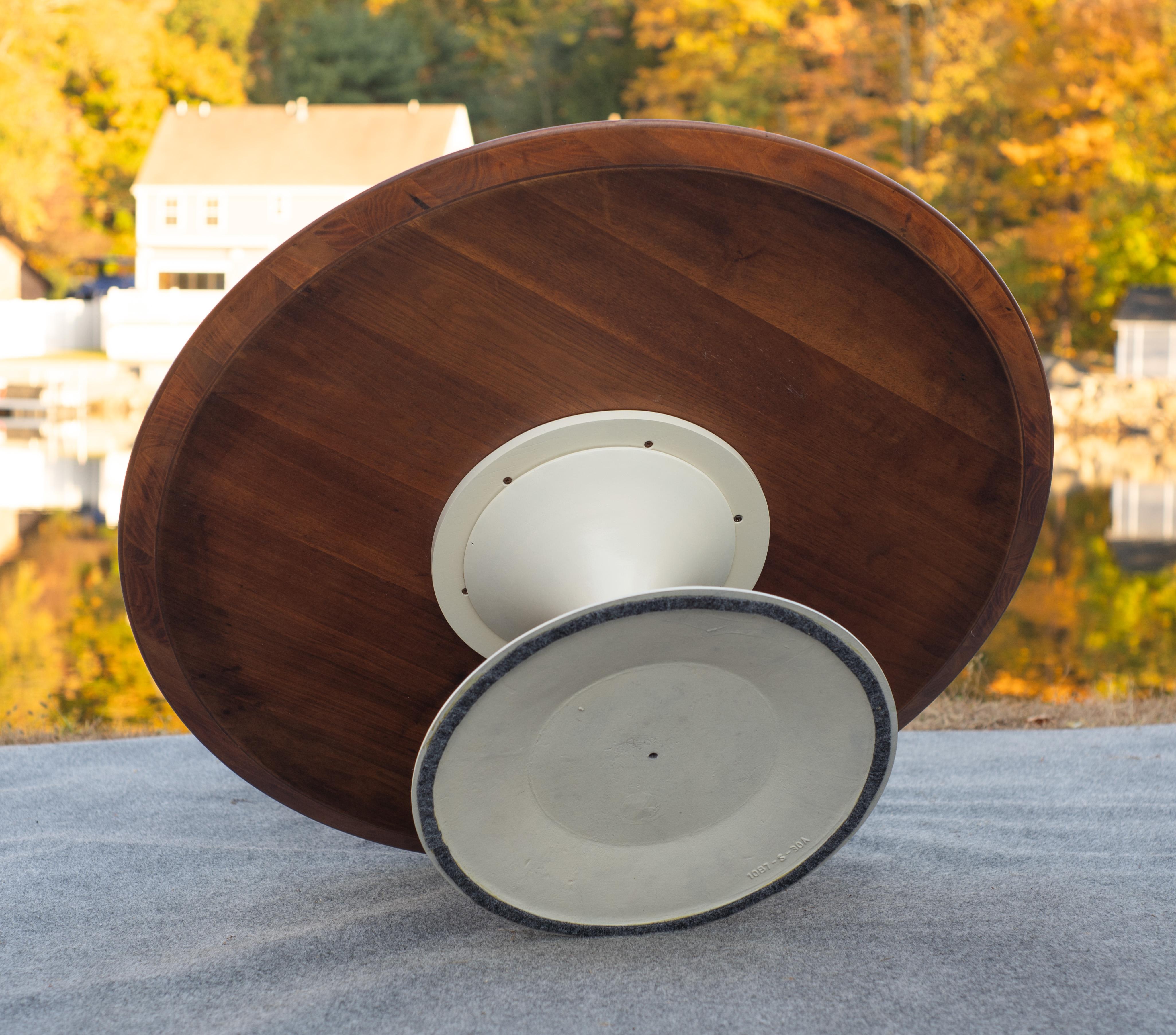 Früh restaurierter Saarinen Knoll 42