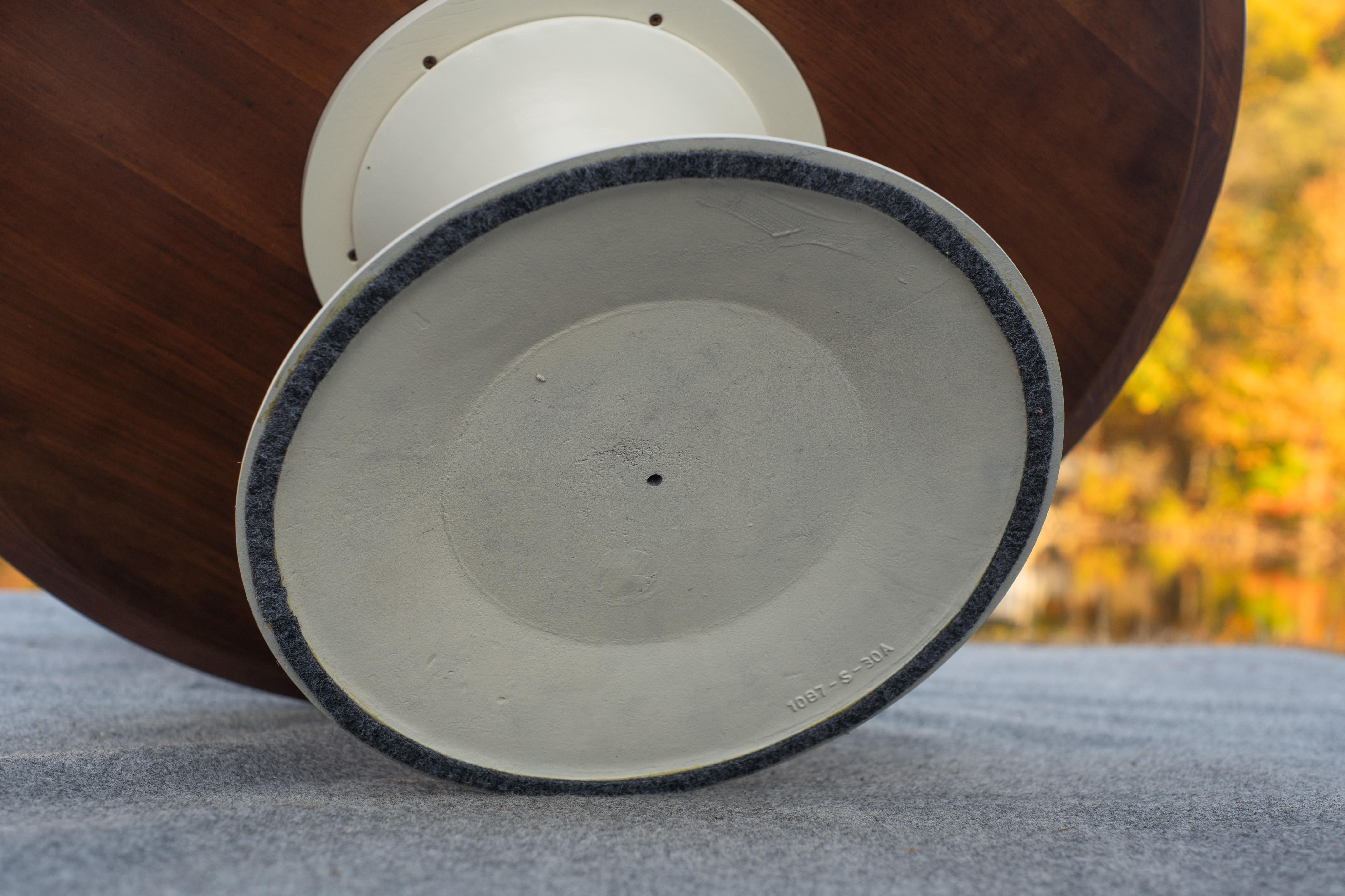 Früh restaurierter Saarinen Knoll 42