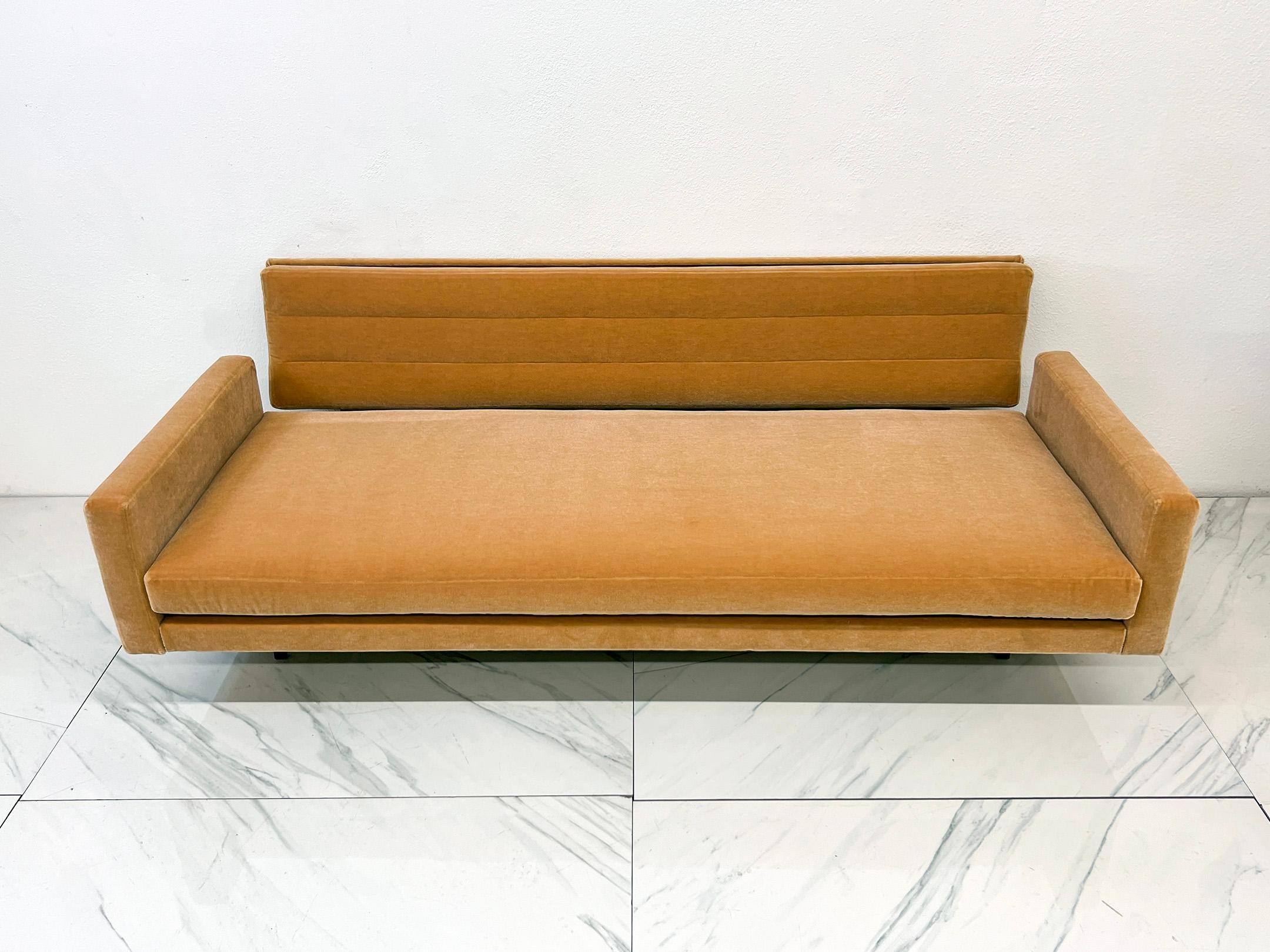 Sofá / Sofá cama Richard Schultz en mohair, Modelo 704, Knoll, Años 50 en venta 6