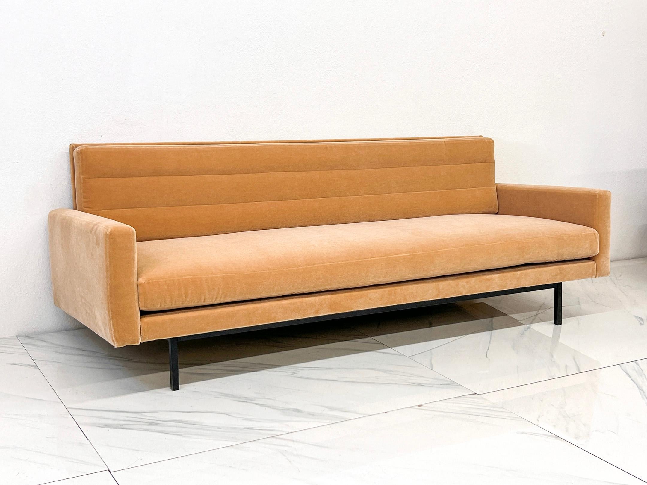 Sofá / Sofá cama Richard Schultz en mohair, Modelo 704, Knoll, Años 50 Estadounidense en venta