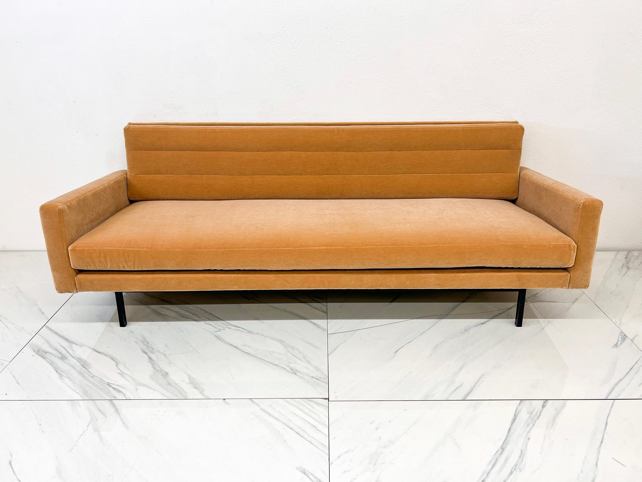 Sofá / Sofá cama Richard Schultz en mohair, Modelo 704, Knoll, Años 50 en Bueno estado para la venta en Culver City, CA