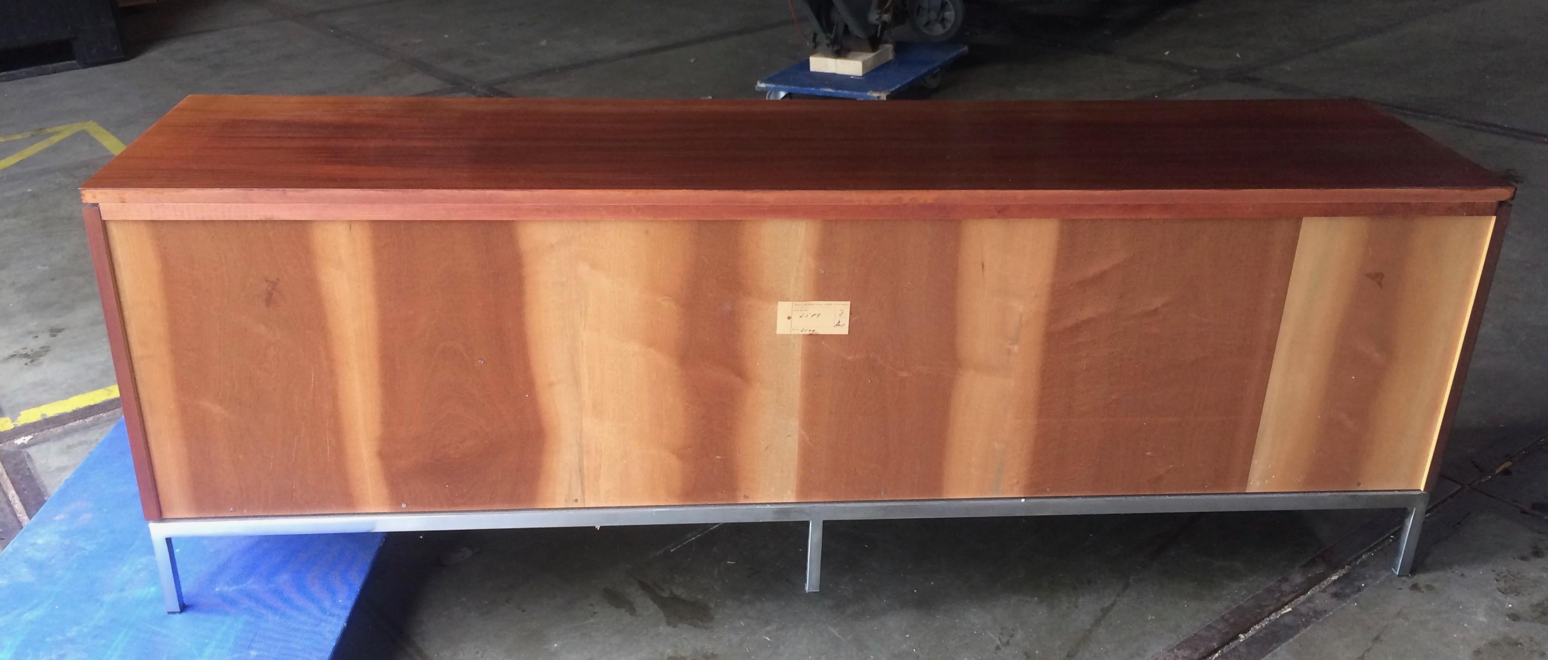 Early Rosewood Credenza by Florence Knoll 8
