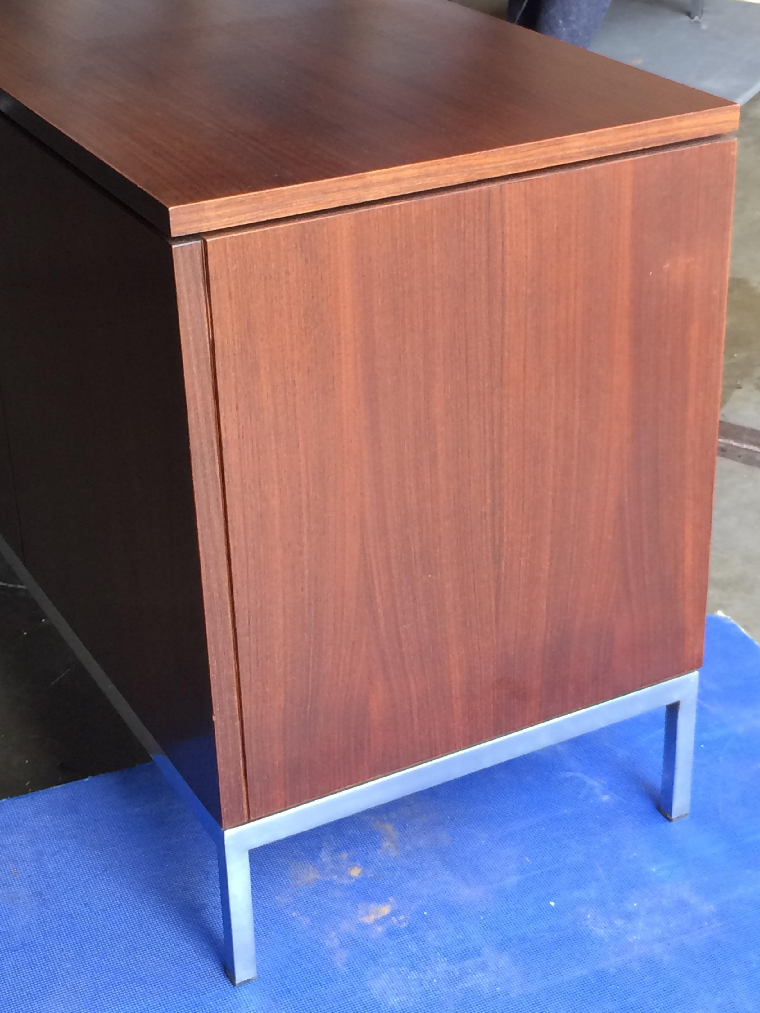 Early Rosewood Credenza by Florence Knoll 2