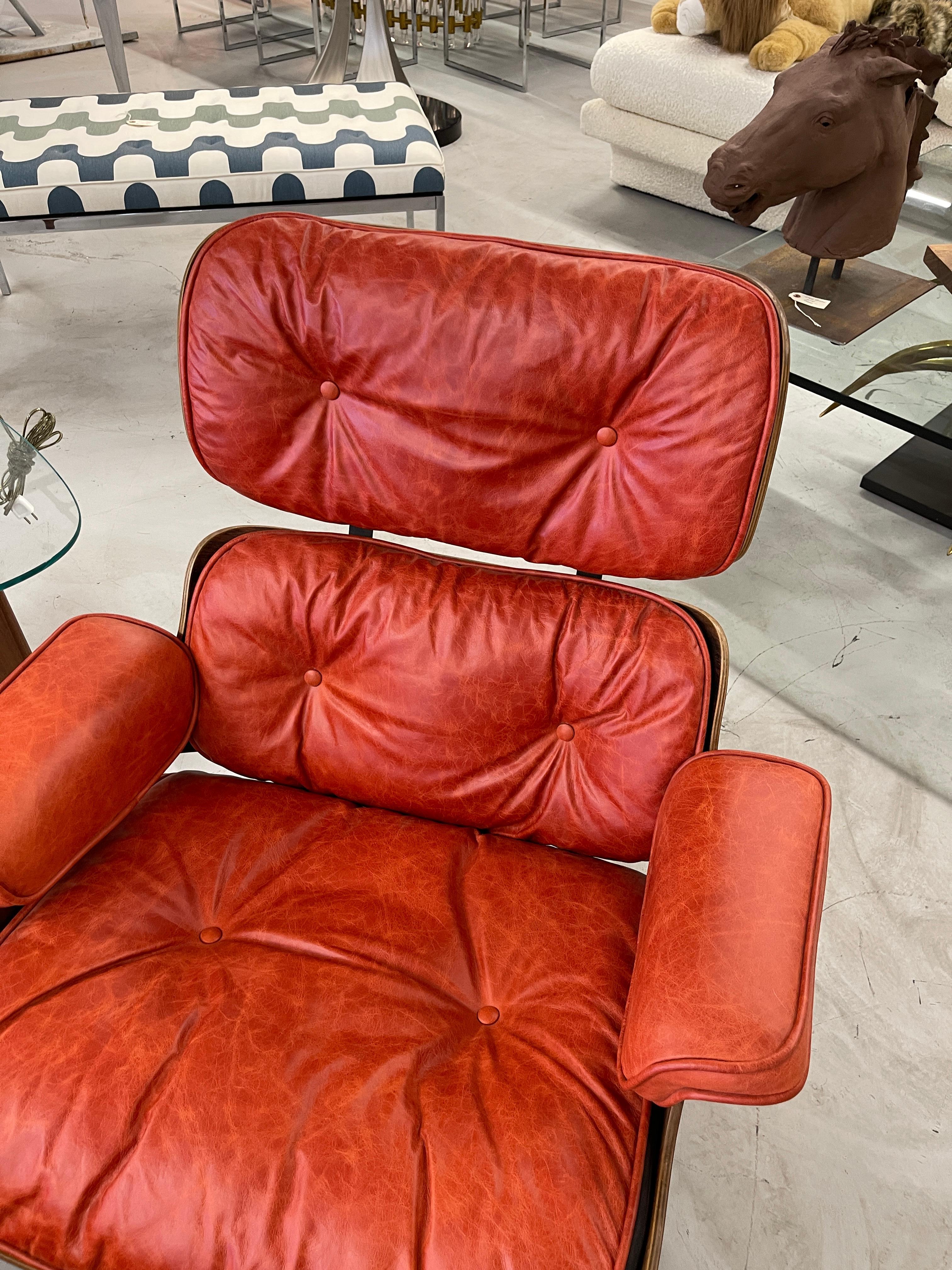 Early Rosewood Eames 670 / 671 Chair and Ottoman Coral Leather 10