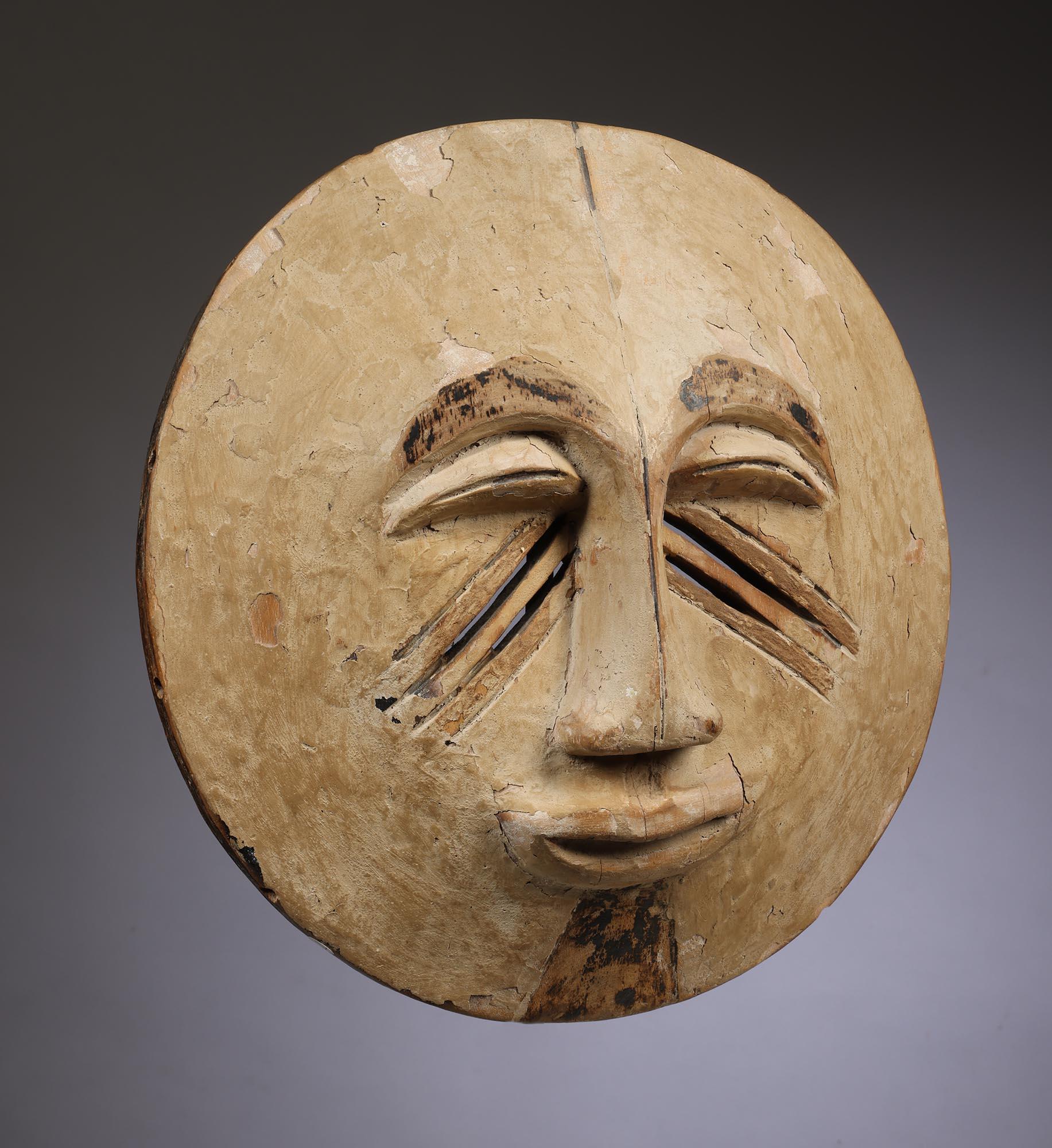 Early Round Wood Yela M'Bole Maske DRC Kongo Afrika (Gabunisch) im Angebot