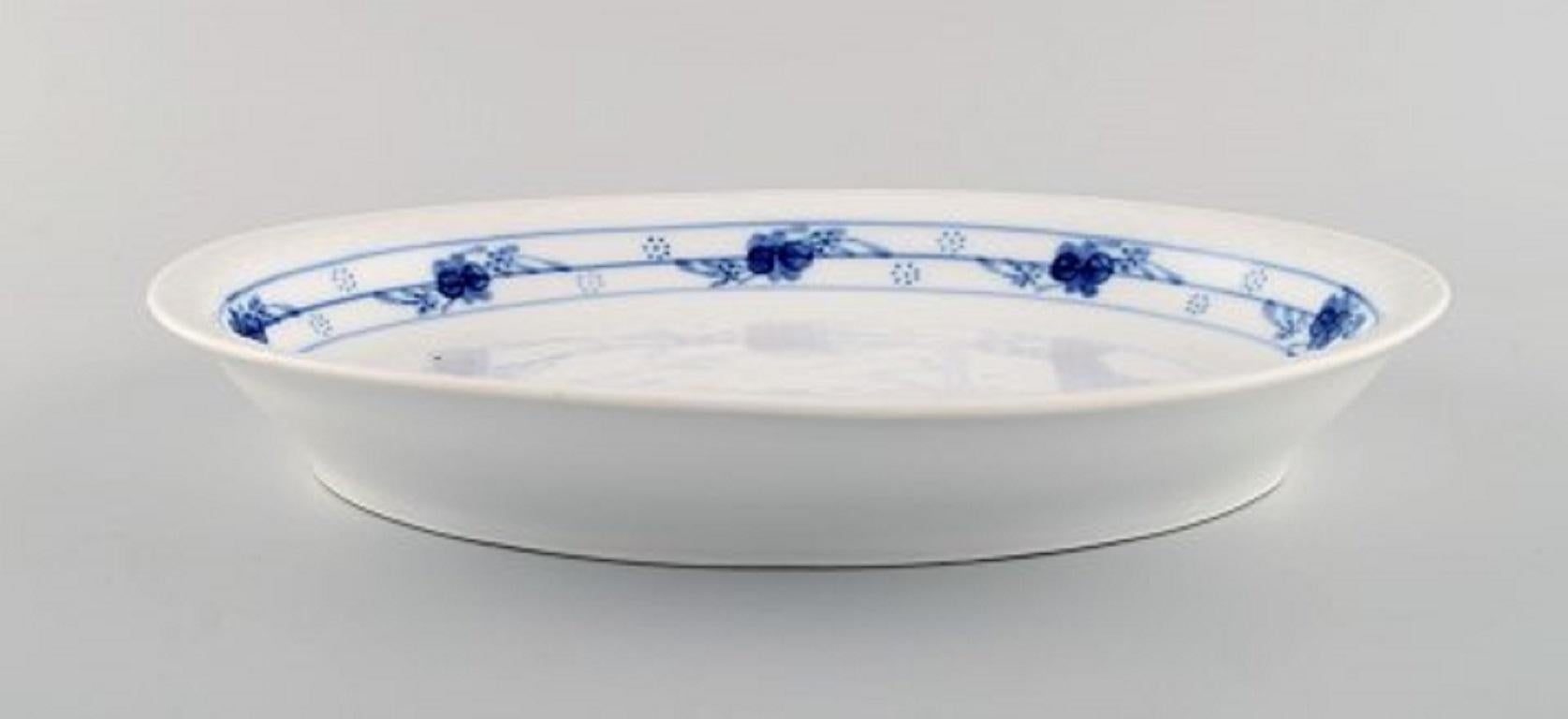 Hand-Painted Early Royal Copenhagen Rosebud or Blue Rose Service, Two Dishes and Three Plates