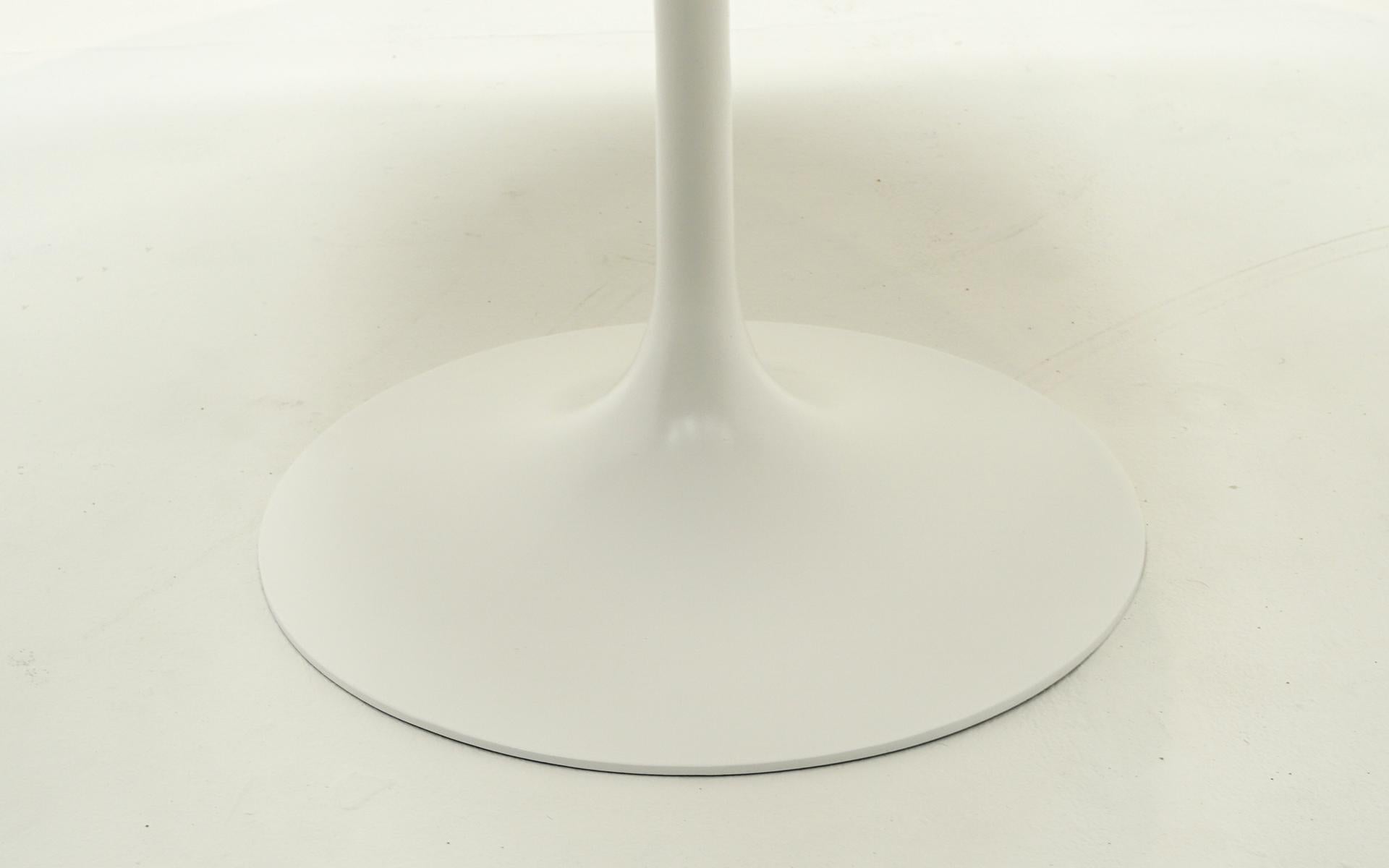 Early Saarinen Round Marble Tulip Table with White Cast Iron Base. 47