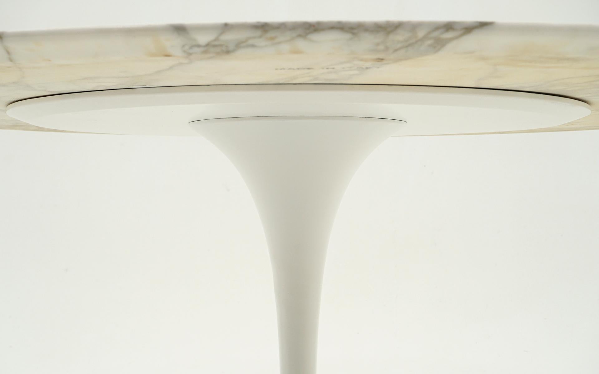 Mid-20th Century Early Saarinen Round Marble Tulip Table with White Cast Iron Base. 47