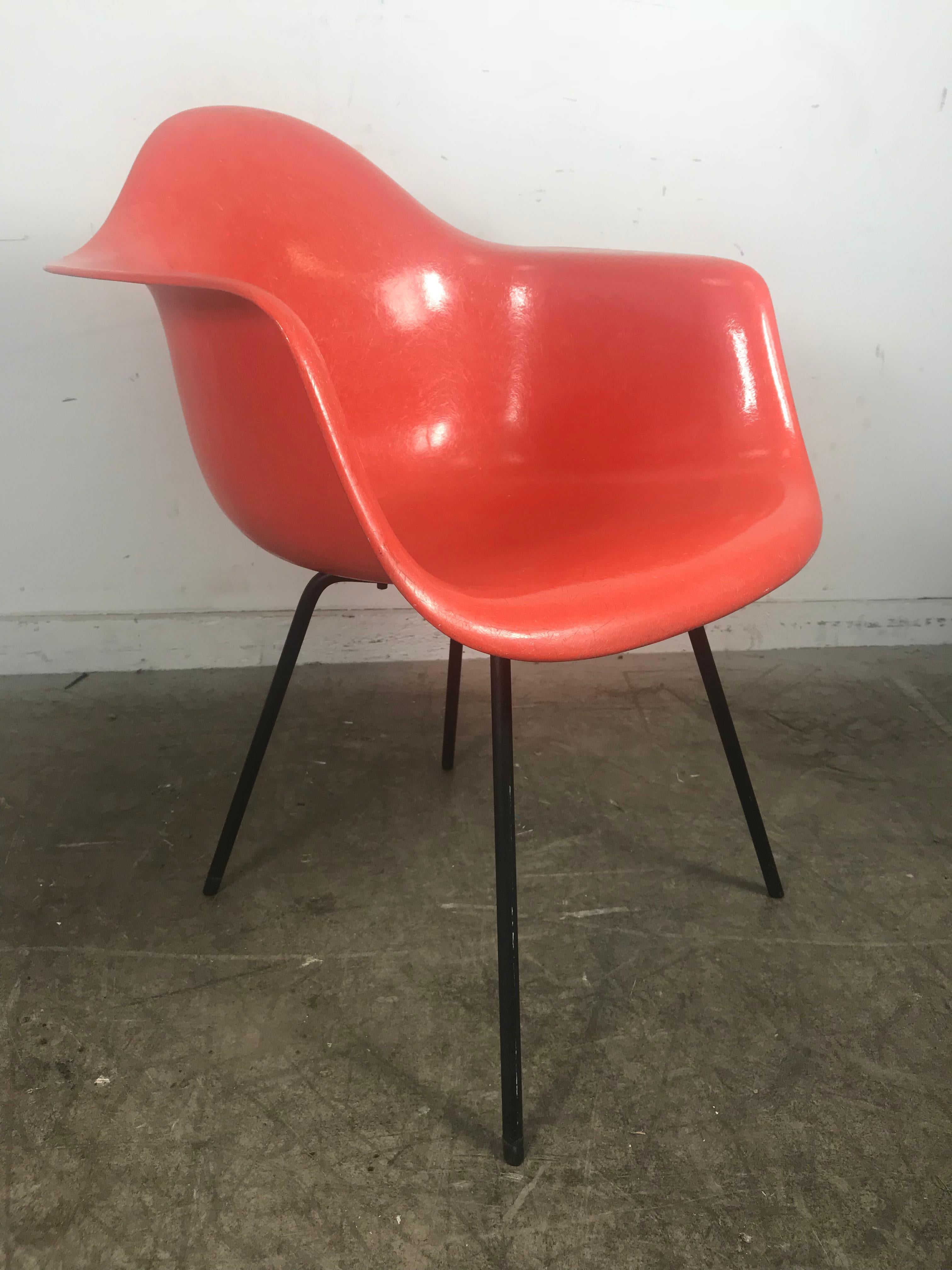 American Early Salmon color Charles and Ray Eames Arm Shell Chair, 2nd generation X base For Sale