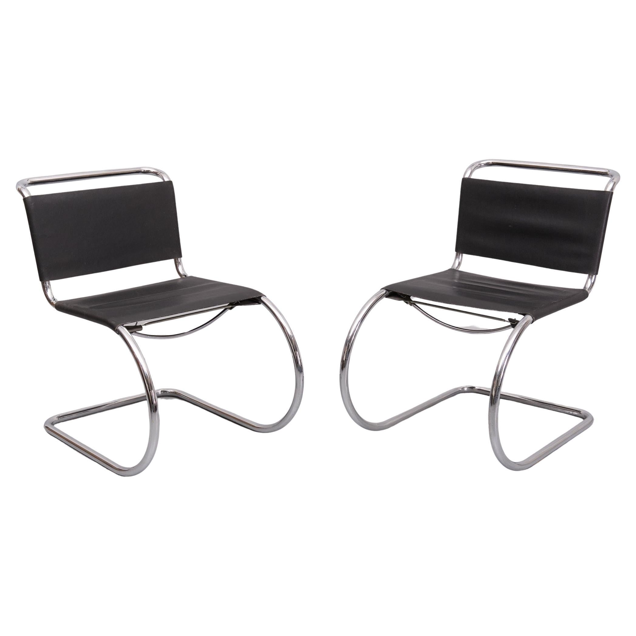 Allemand Ensemble précoce Ludwig Mies van der Rohe  Chaises cantilever MR10  en vente