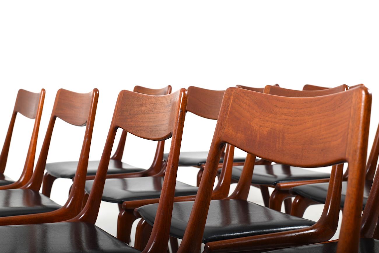 Early Set of 12 Boomerang Teak Chairs by Alfred Christensen 7