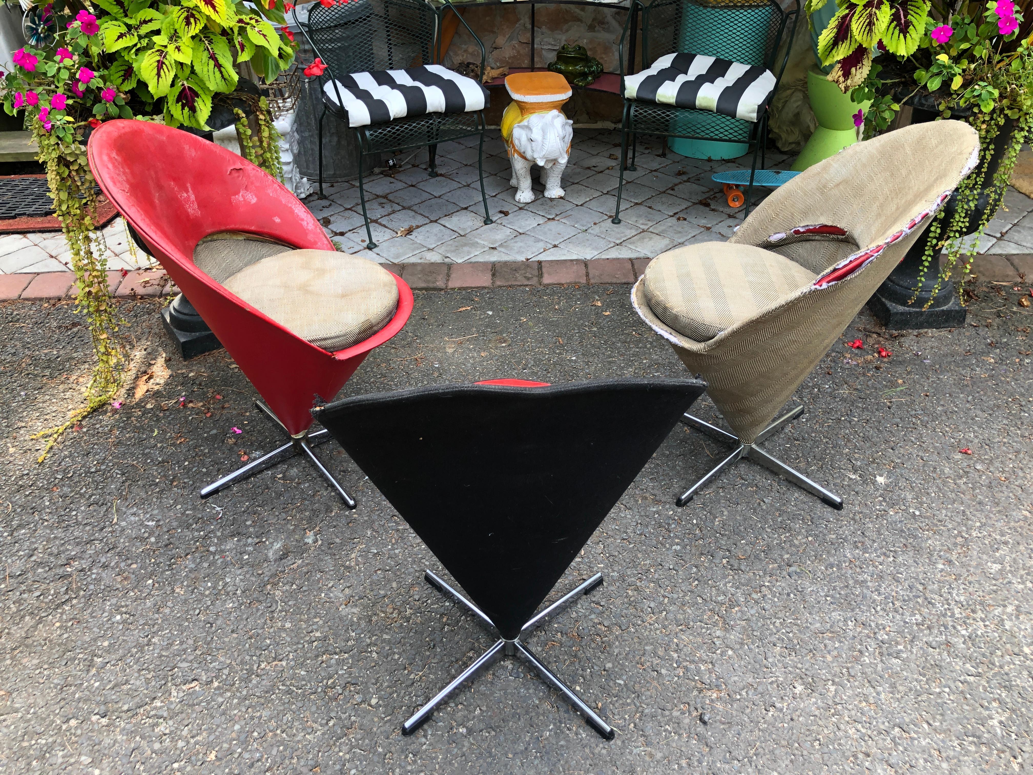 Early Set of 3 Verner Panton Cone Swivel Dining Chair Mid Century Modern For Sale 4