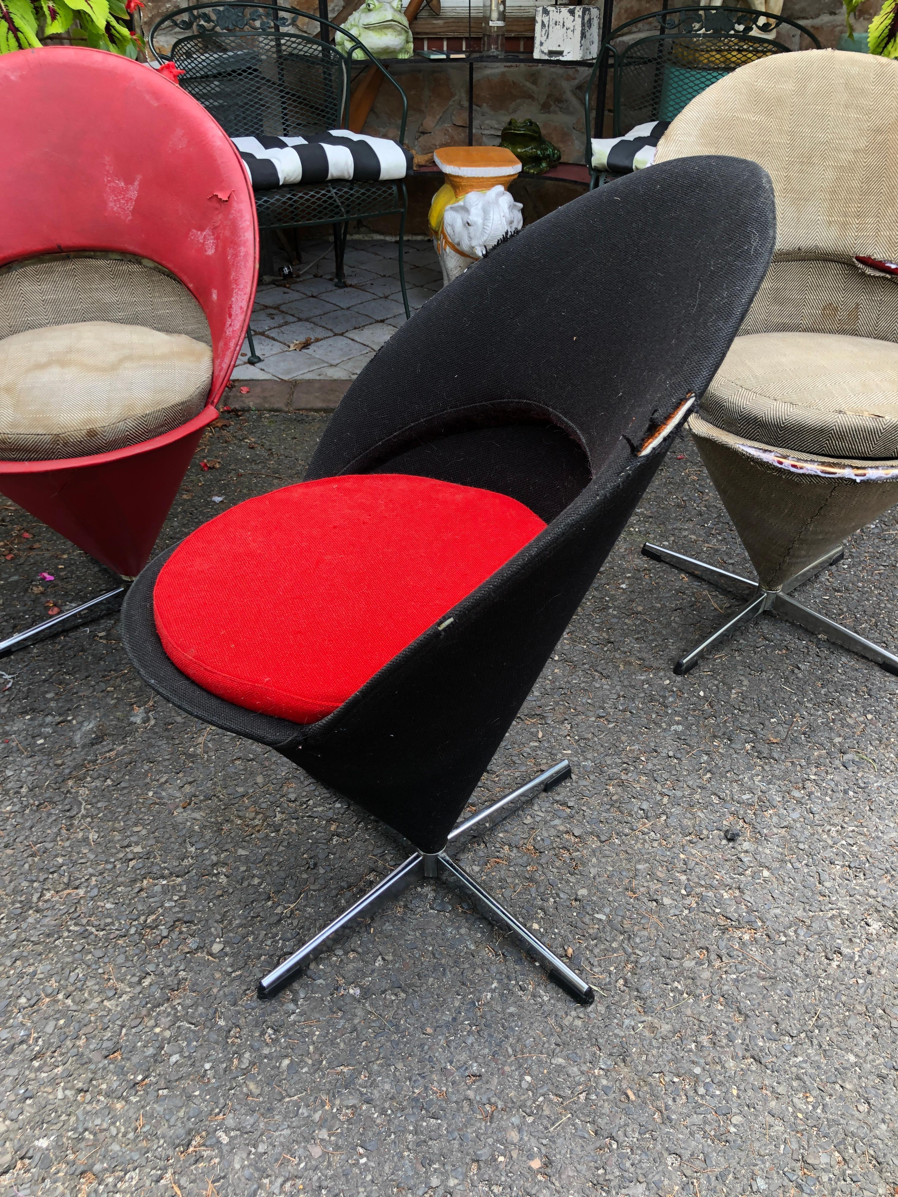 Early Set of 3 Verner Panton Cone Swivel Dining Chair Mid Century Modern For Sale 7