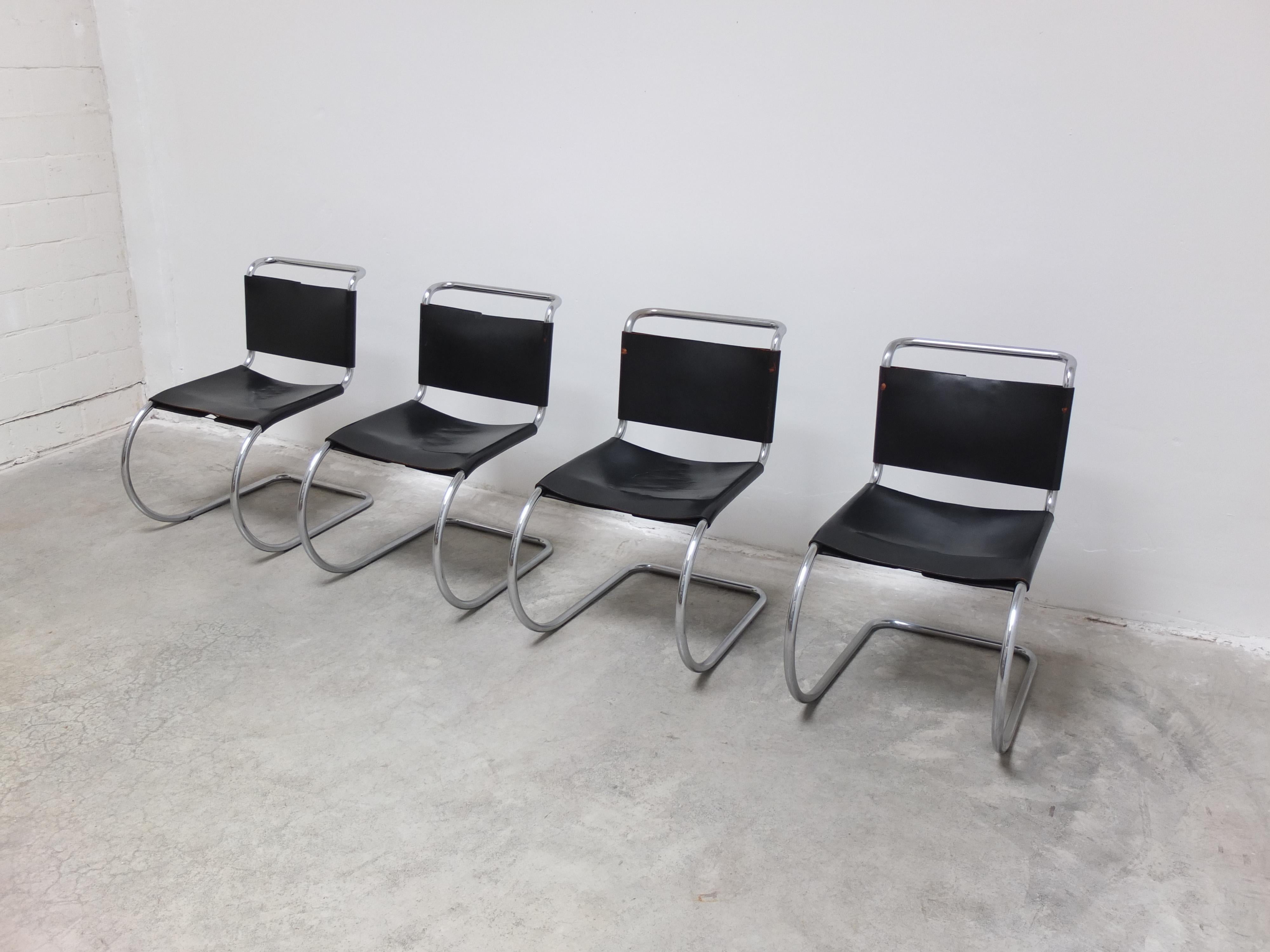 Americano Set di 4 sedie 'MR10' di Mies Van Der Rohe per Knoll, anni '60 in vendita