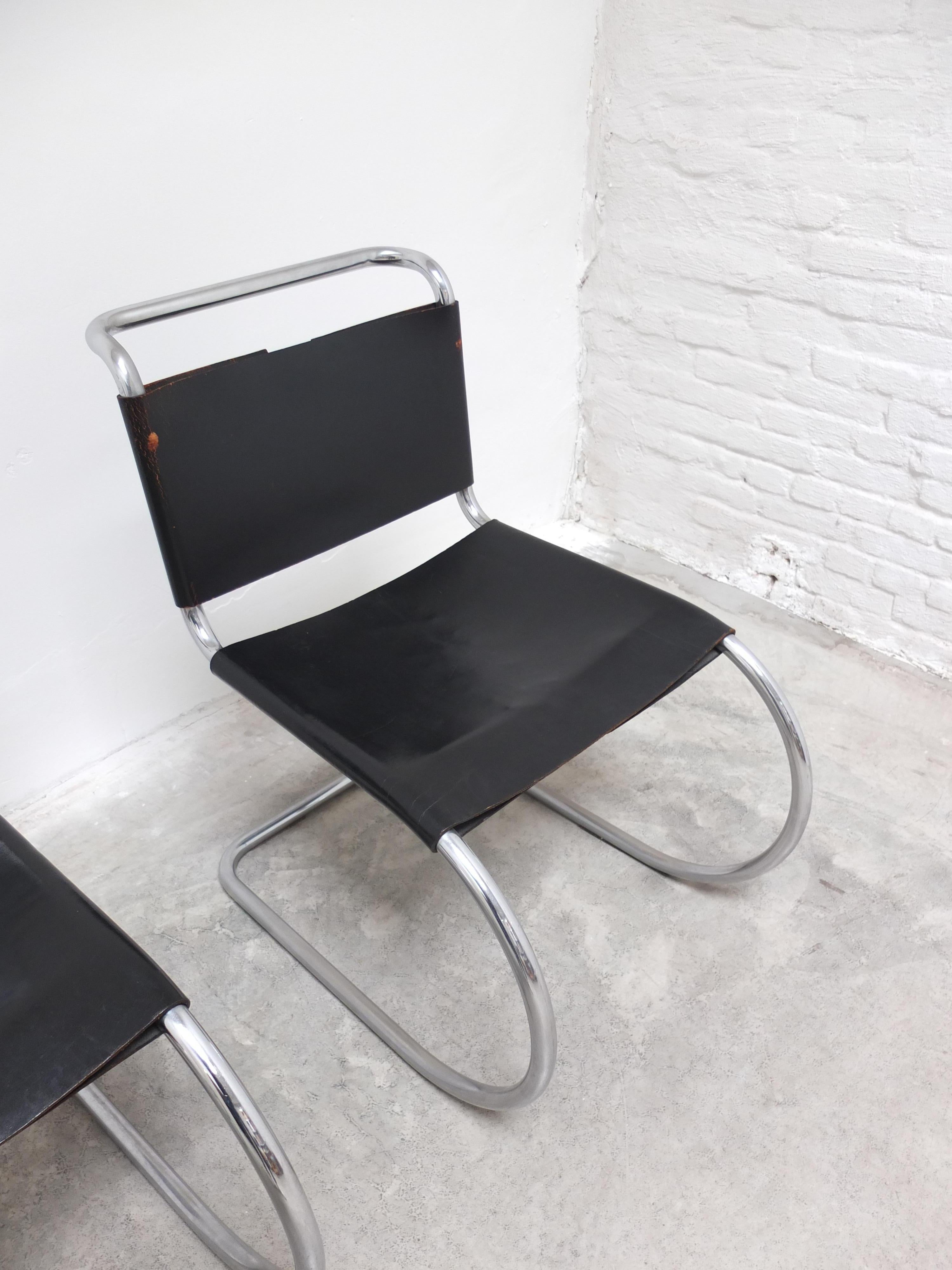 Acciaio Set di 4 sedie 'MR10' di Mies Van Der Rohe per Knoll, anni '60 in vendita