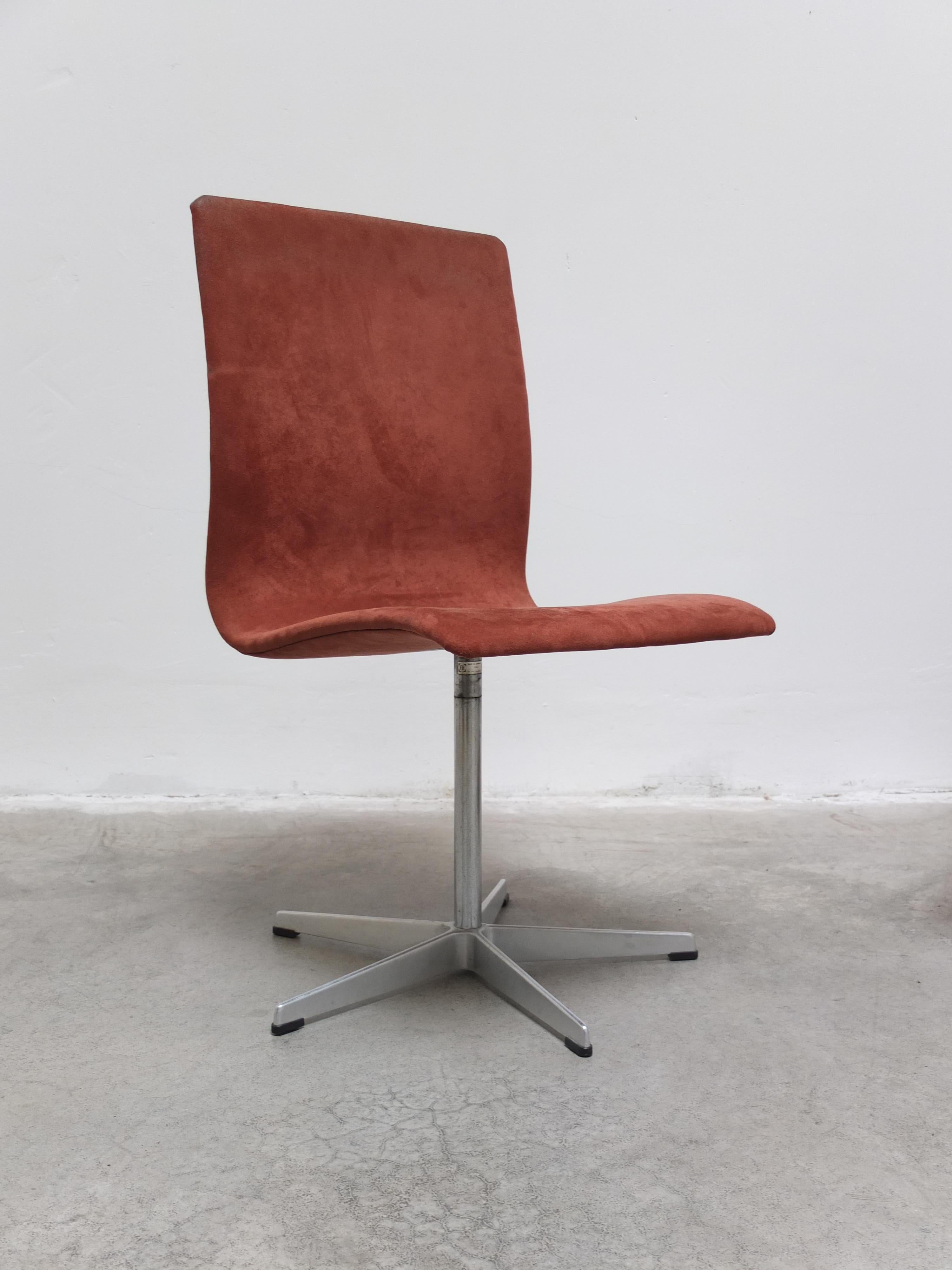 Ensemble de 4 chaises pivotantes 'Oxford' par Arne Jacobsen pour Fritz Hansen, 1966 en vente 12