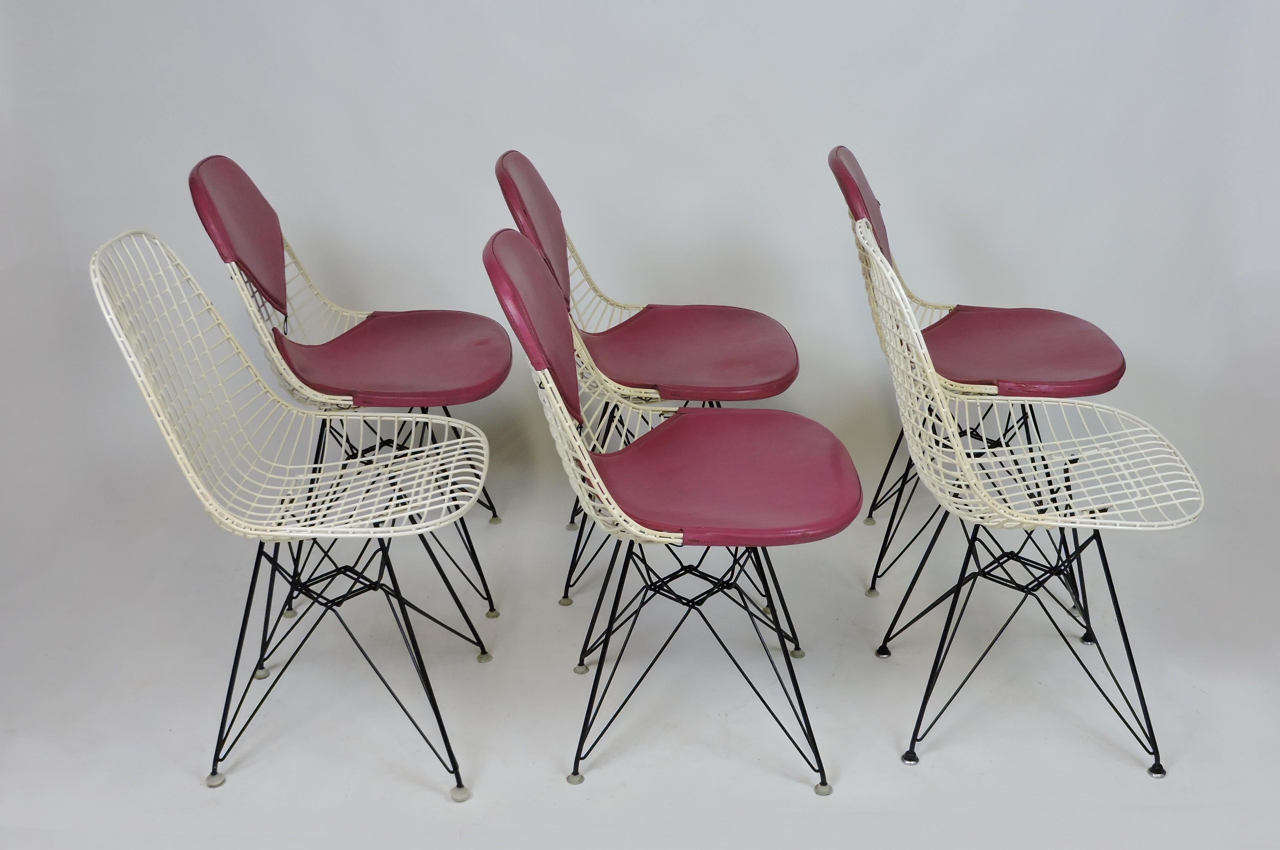 Early Set of 6 Eames Wire Bikini Side Dining Chairs for Herman Miller, Labeled In Good Condition In Chesterfield, NJ