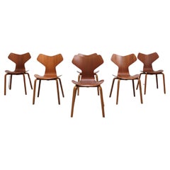 Early Set of 6 'Grand Prix' Chairs by Arne Jacobsen for Fritz Hansen, 1957