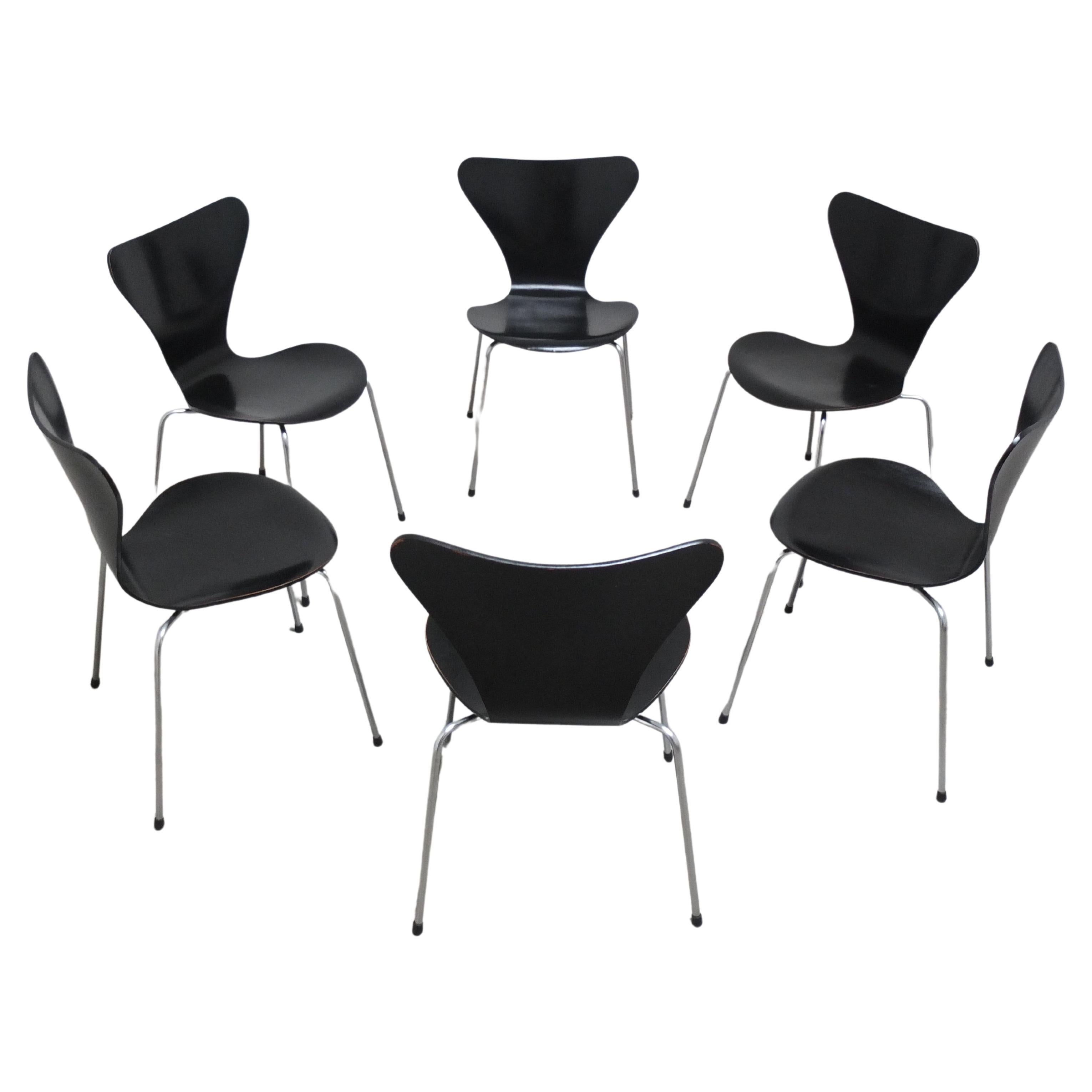 Chaise Arne Jacobsen Série 7