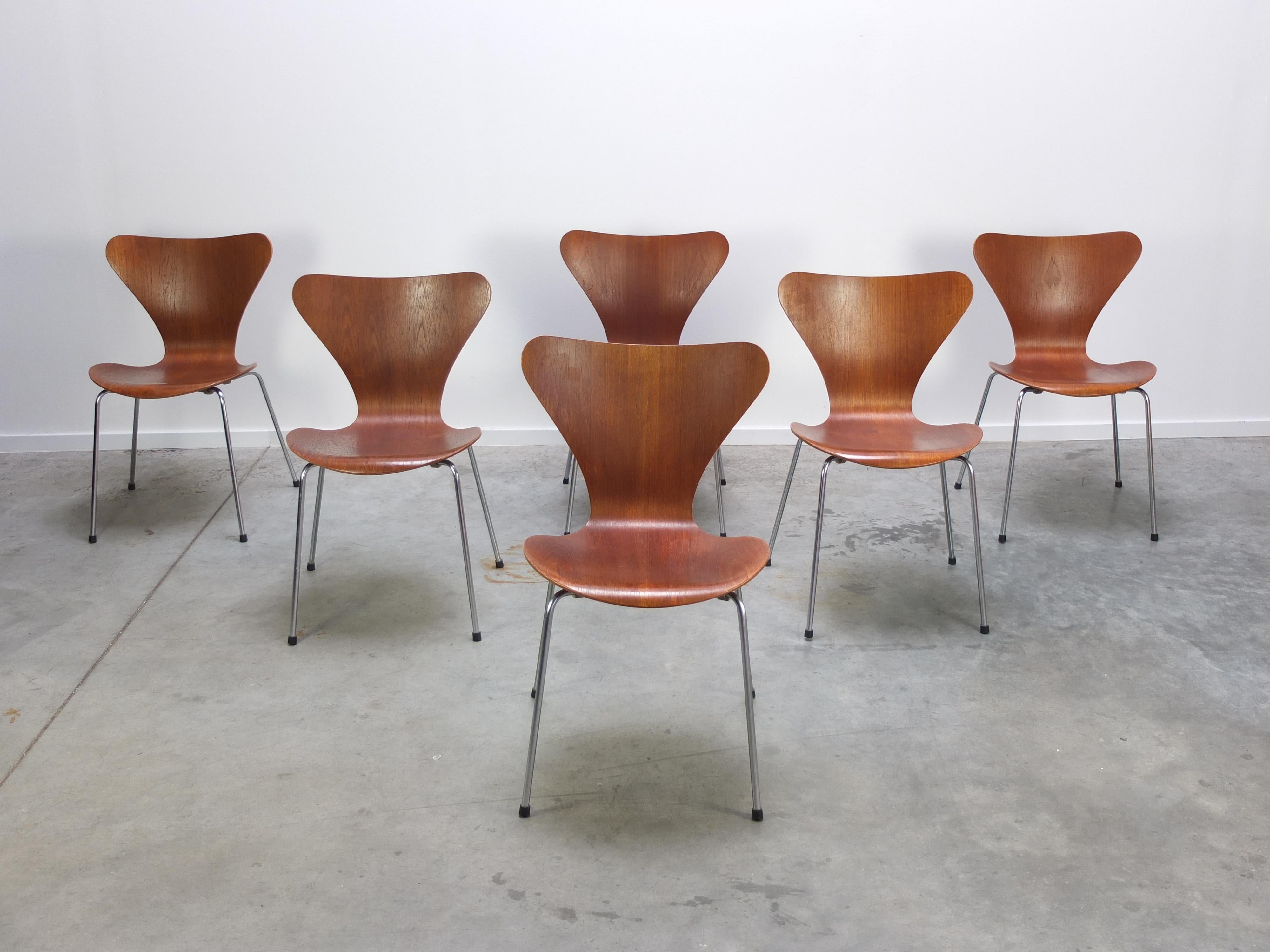 Scandinavian Modern Early Set of 6 Teak 'Series 7' Chairs by Arne Jacobsen for Fritz Hansen, 1955