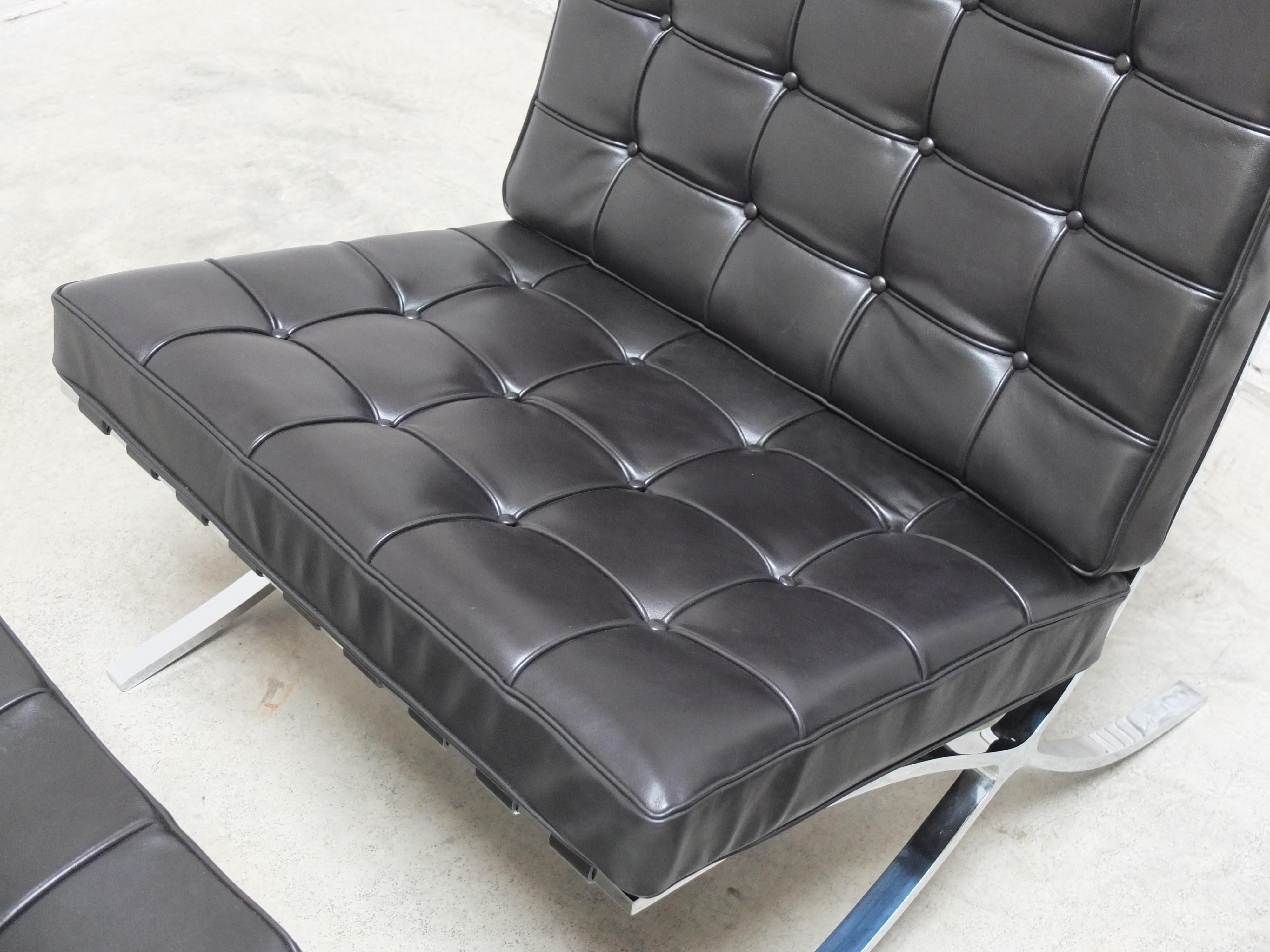 Steel Early Set of Barcelona Chairs with Ottoman by Mies Van Der Rohe for Knoll, 1960s For Sale