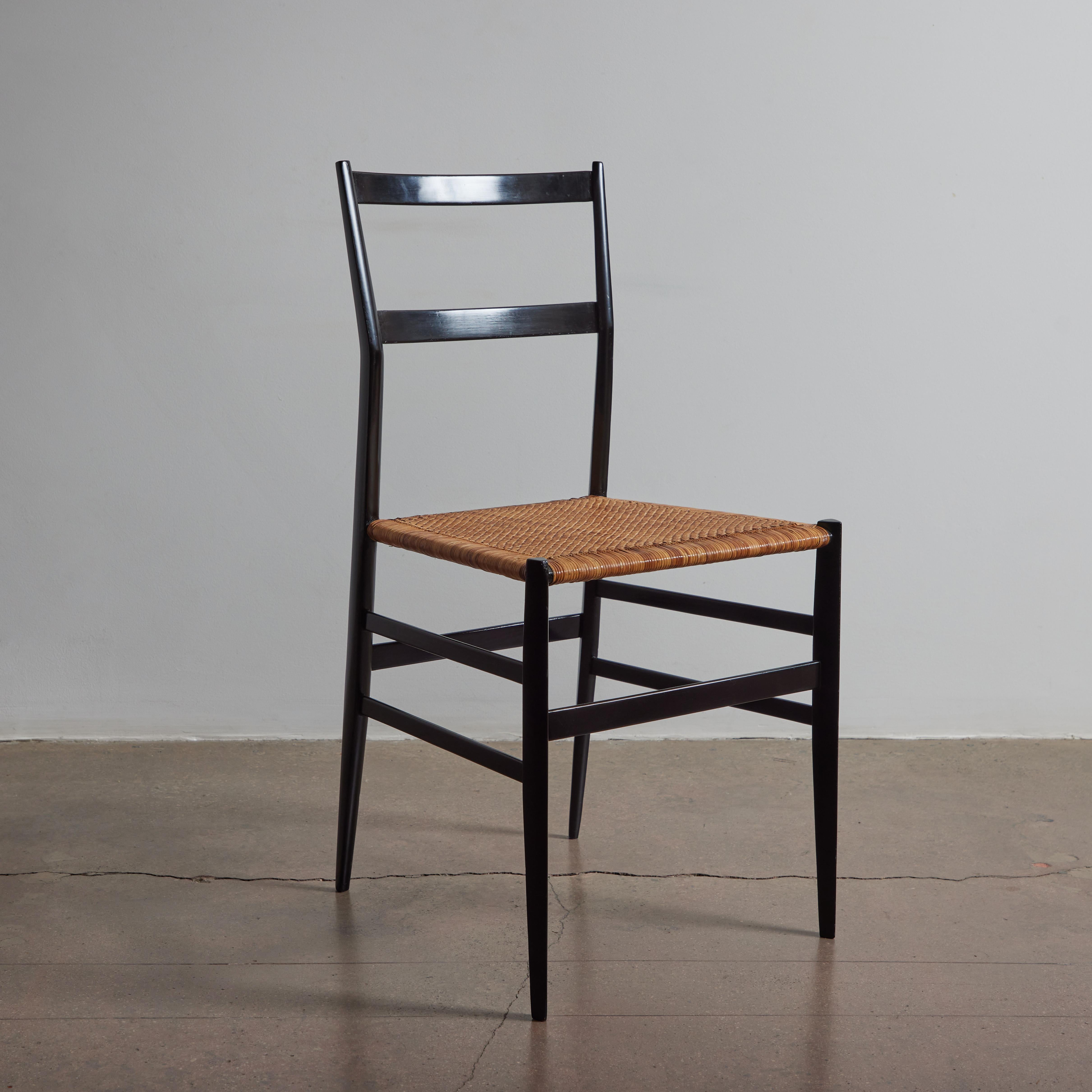 Ensemble précoce de quatre chaises Superleggera de Gio Ponti Bon état - En vente à Los Angeles, CA