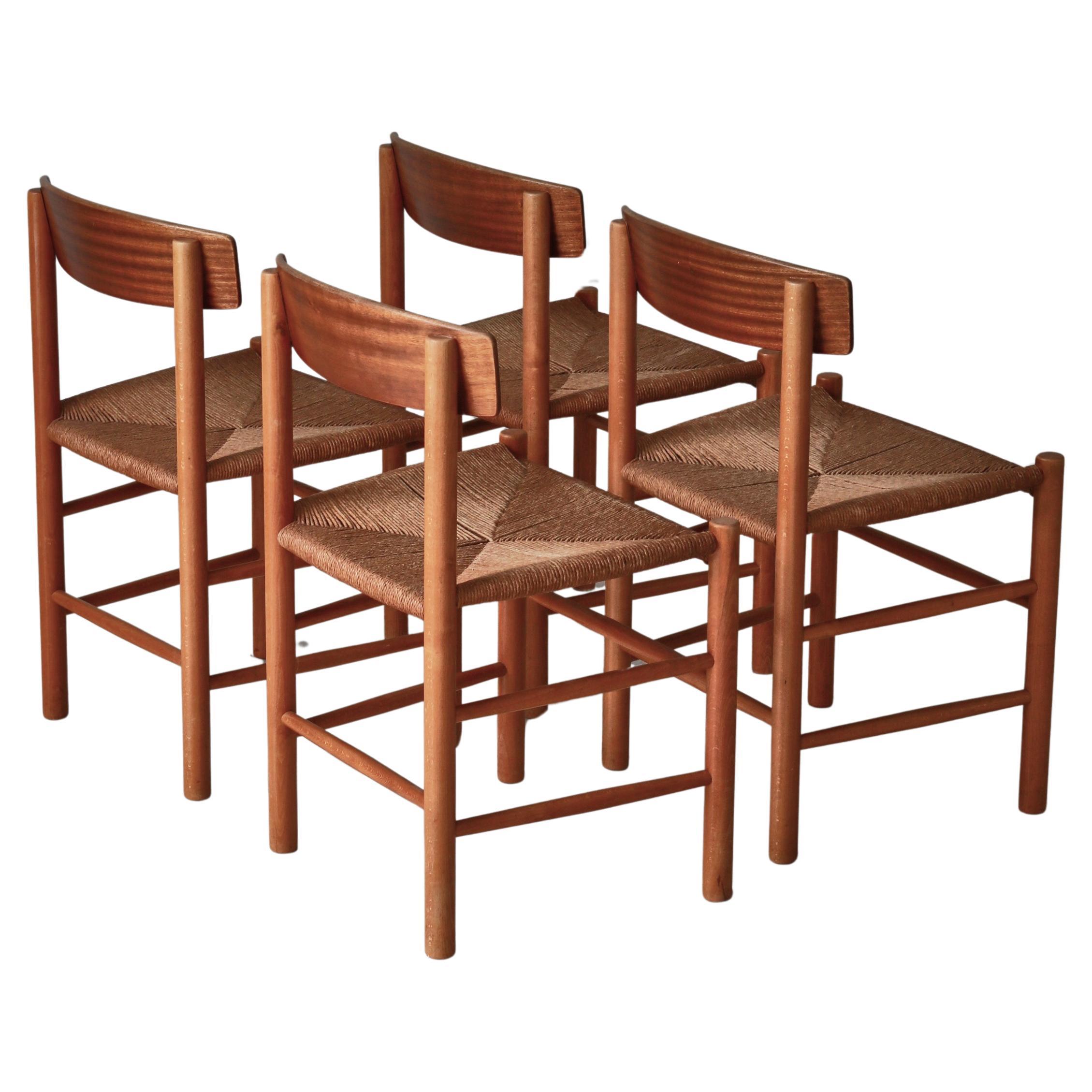 Early set of "People's chairs" by Børge Mogensen, Beech & Mahogany, 1940s For Sale