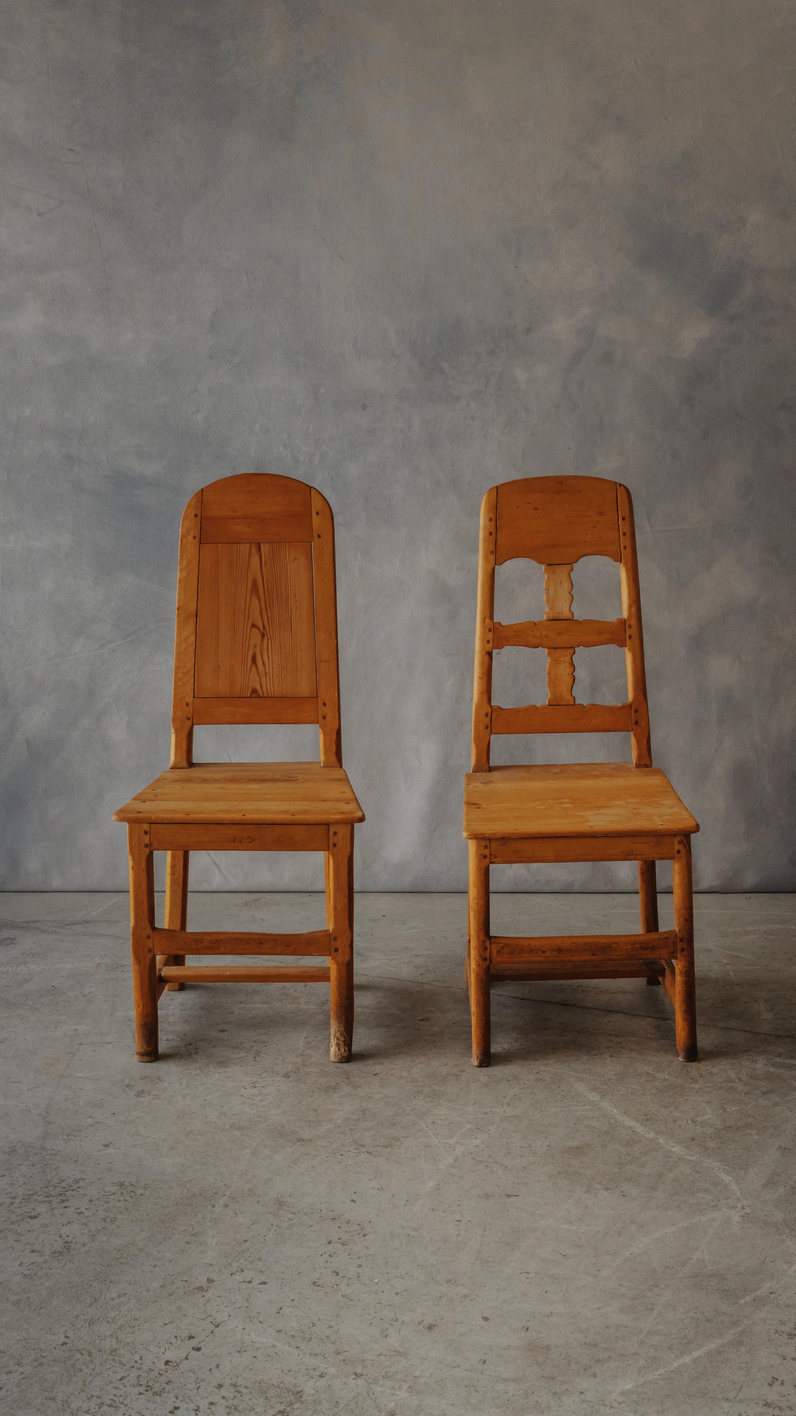 European Early Set of Swedish Folk Chairs, Circa 1800 For Sale