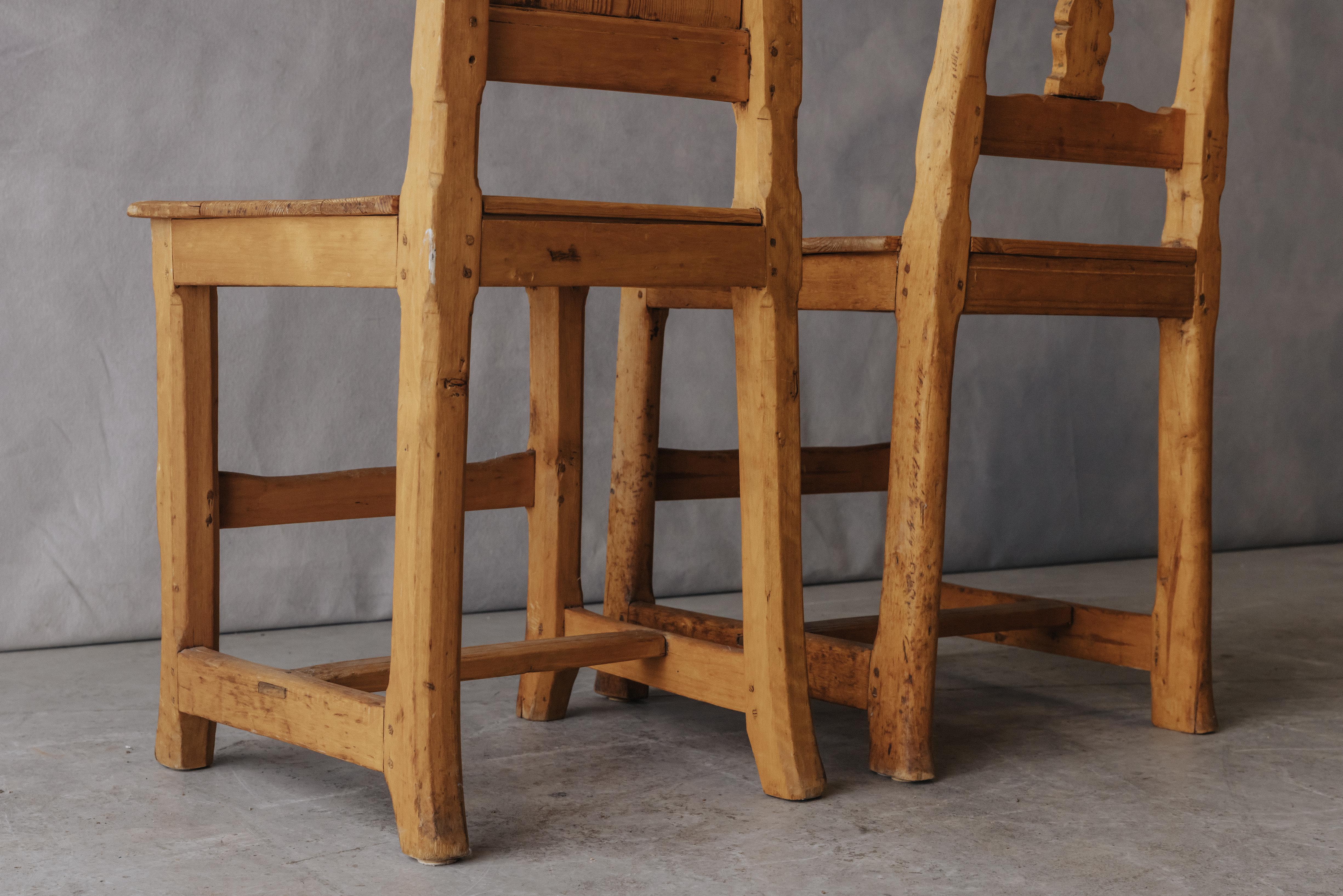 Early 19th Century Early Set of Swedish Folk Chairs, Circa 1800 For Sale