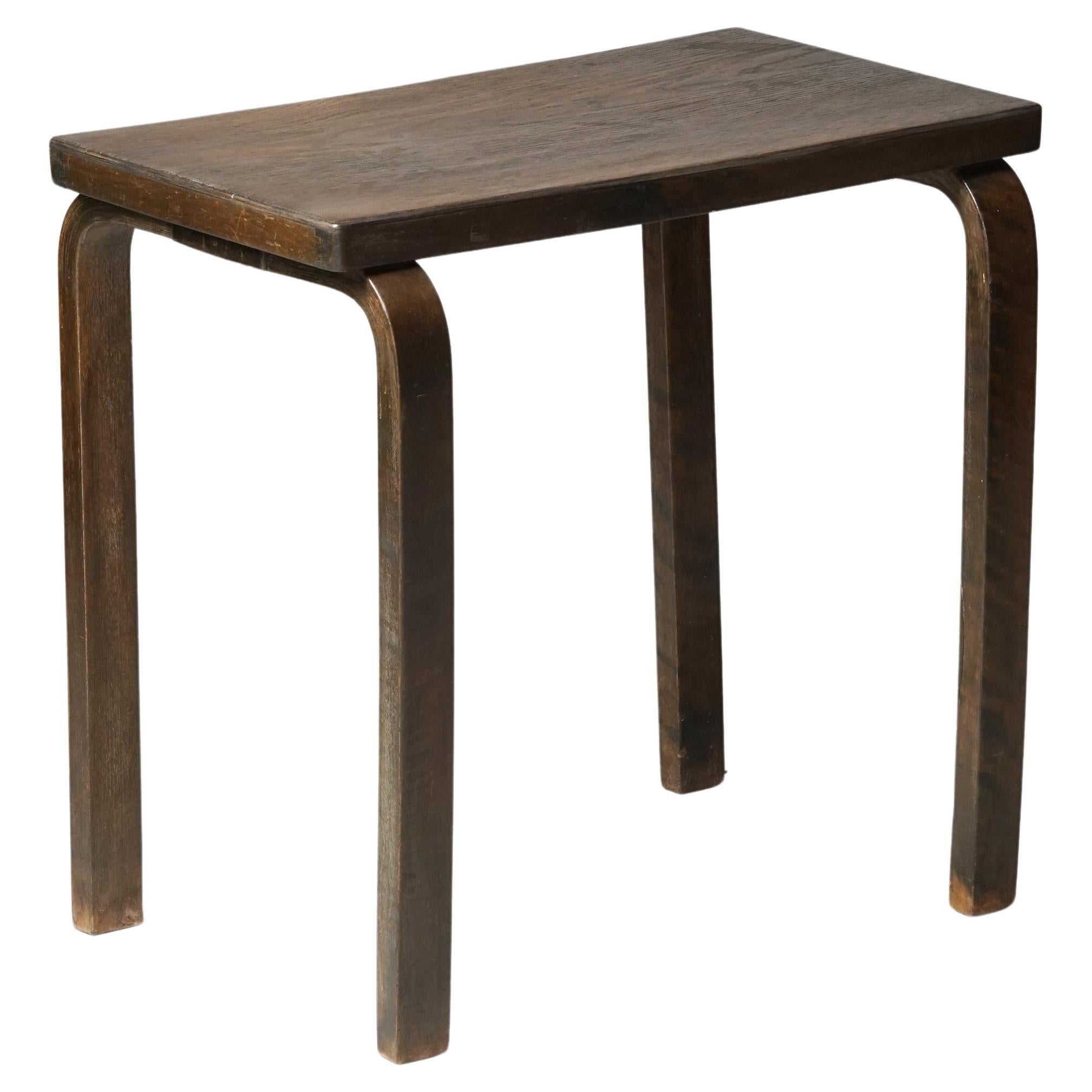 Table d'appoint ancienne, Alvar Aalto, Oy Huonekalu- ja Rakennustyötehdas Ab, années 1930 en vente