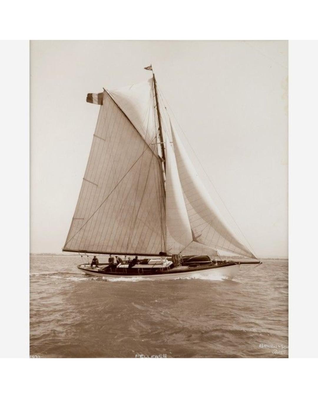 Early Silver Gelatin Photographic Print by Beken of Cowes, Yacht Pelleas II In Good Condition For Sale In Lymington, Hampshire