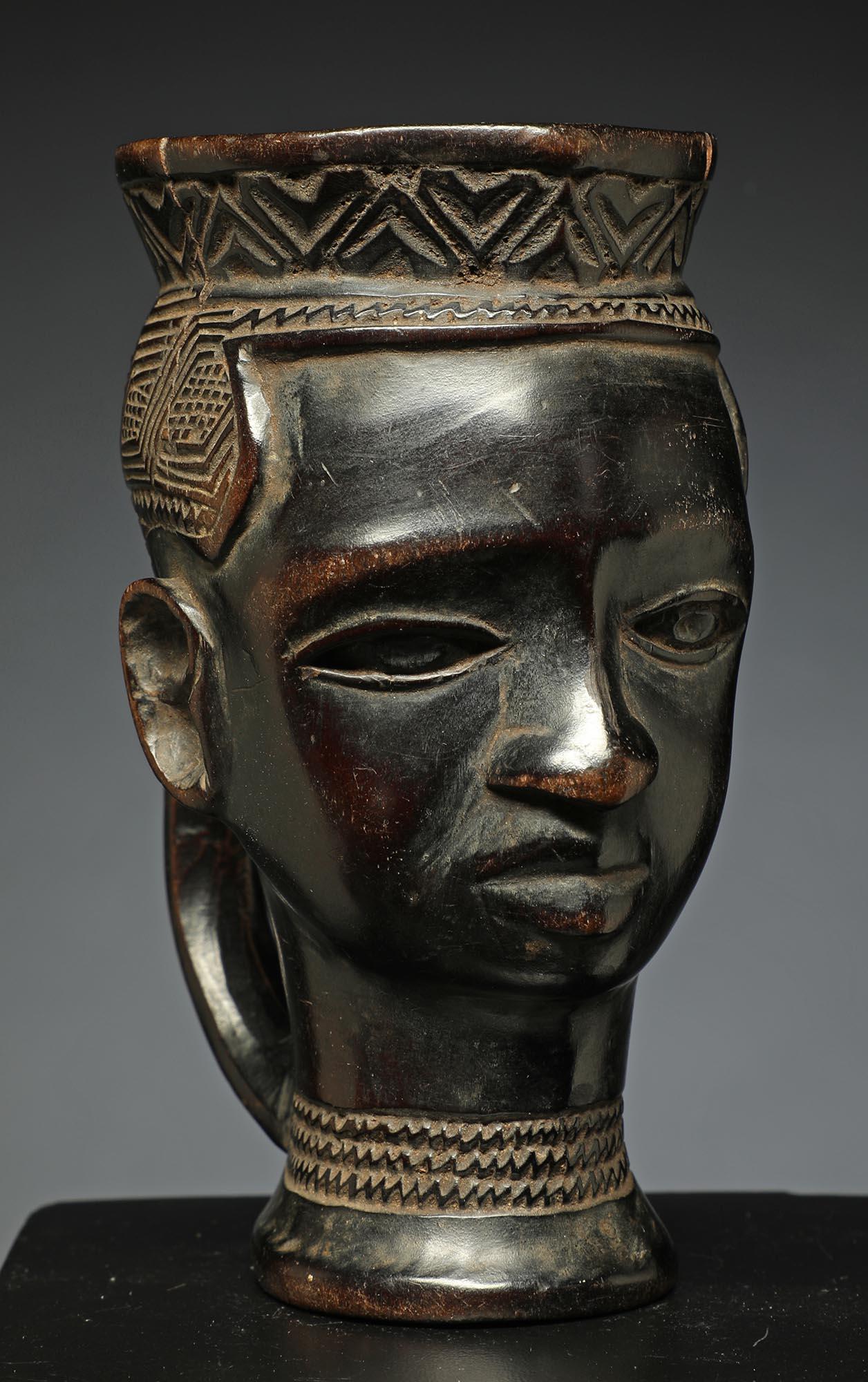 Early small Kuba Cup With Refined Face, Fine Hair, Handle DRC, Africa For Sale 1