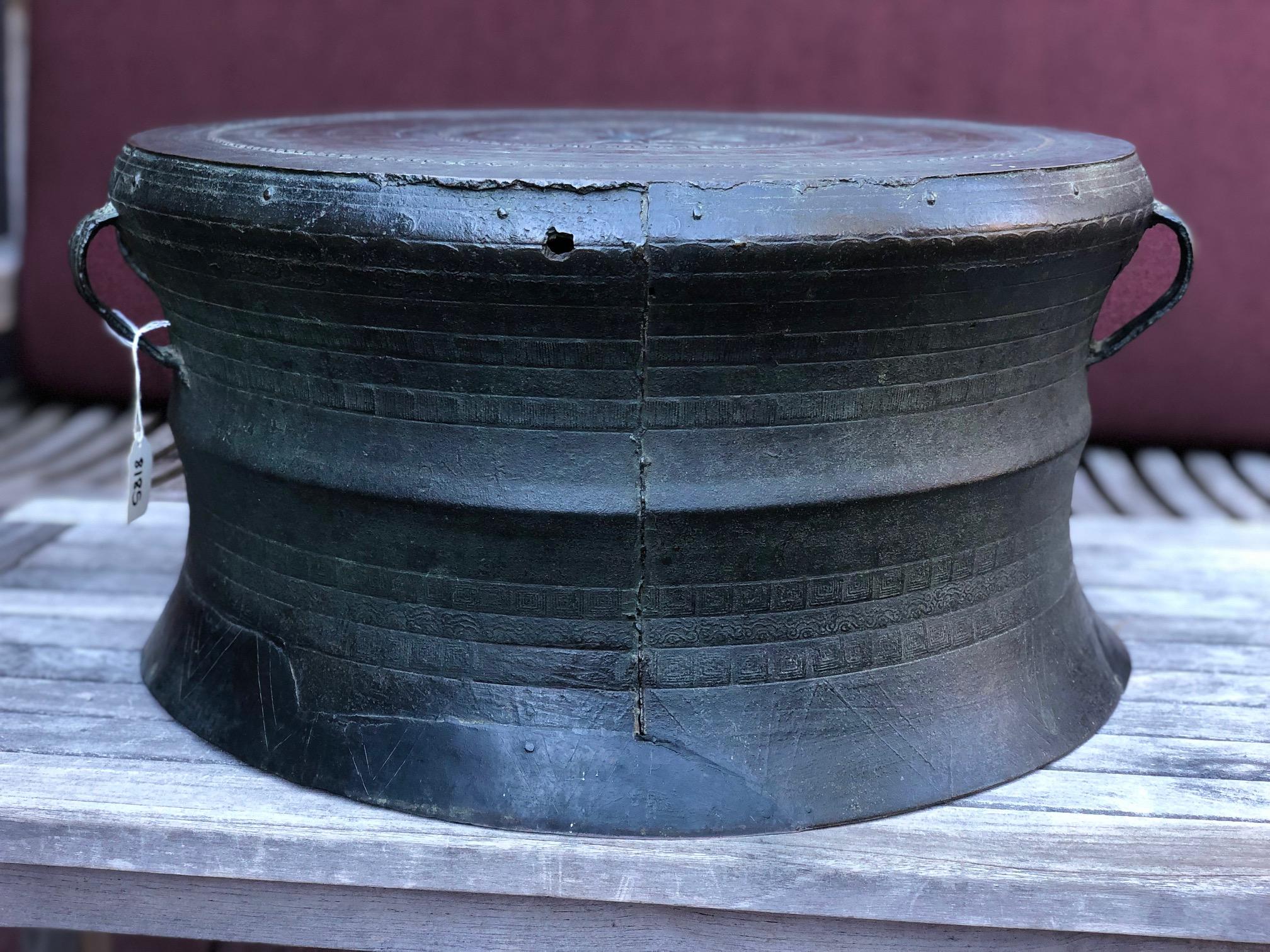 Tambour en bronze du début de l'Asie du Sud-Est - Connu dans la littérature sous le nom de 