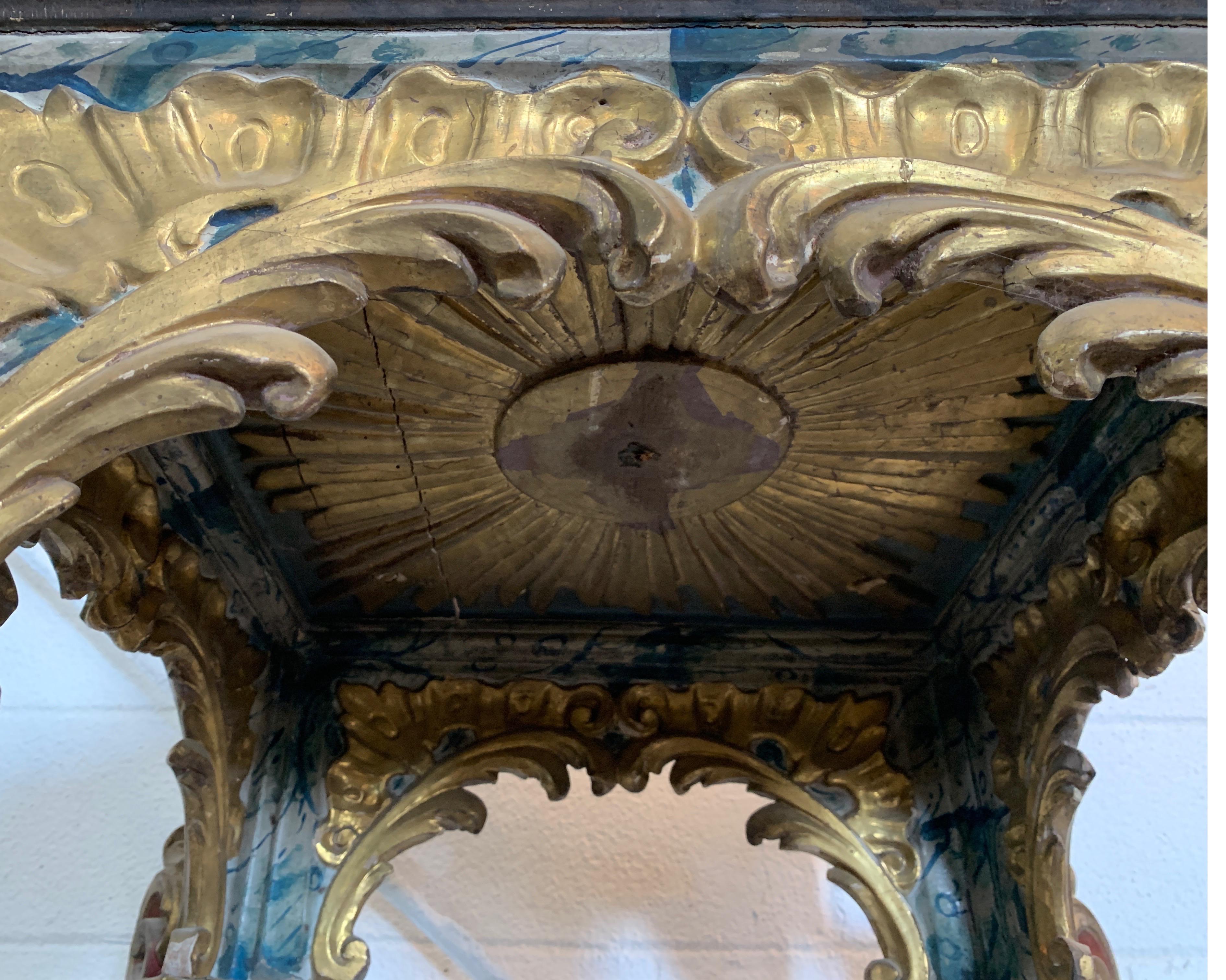 Porto Santos de principios del siglo XVII con pintura policromada original y columnas en venta 7