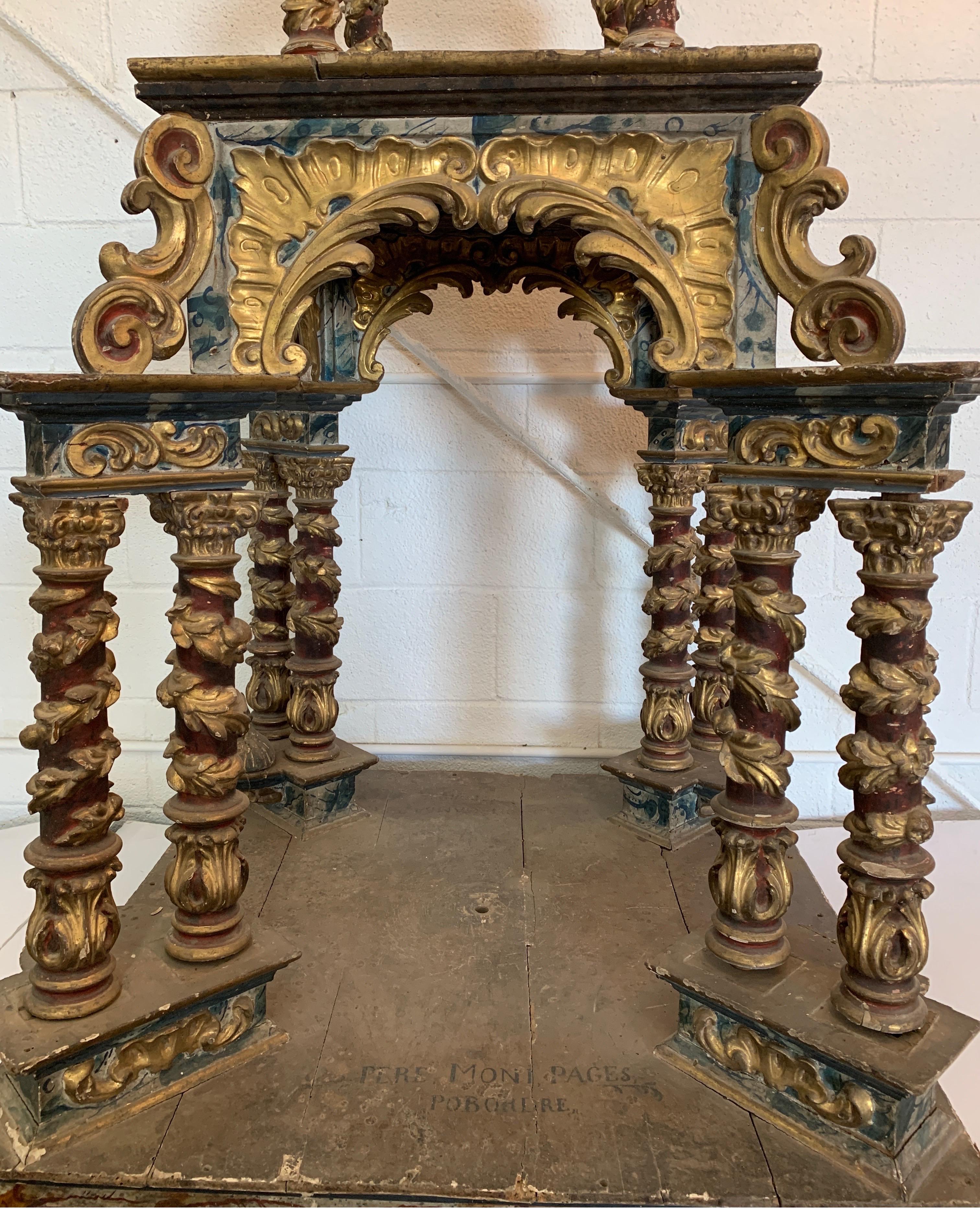 Porto Santos de principios del siglo XVII con pintura policromada original y columnas en Bastante bueno estado para la venta en Houston, TX