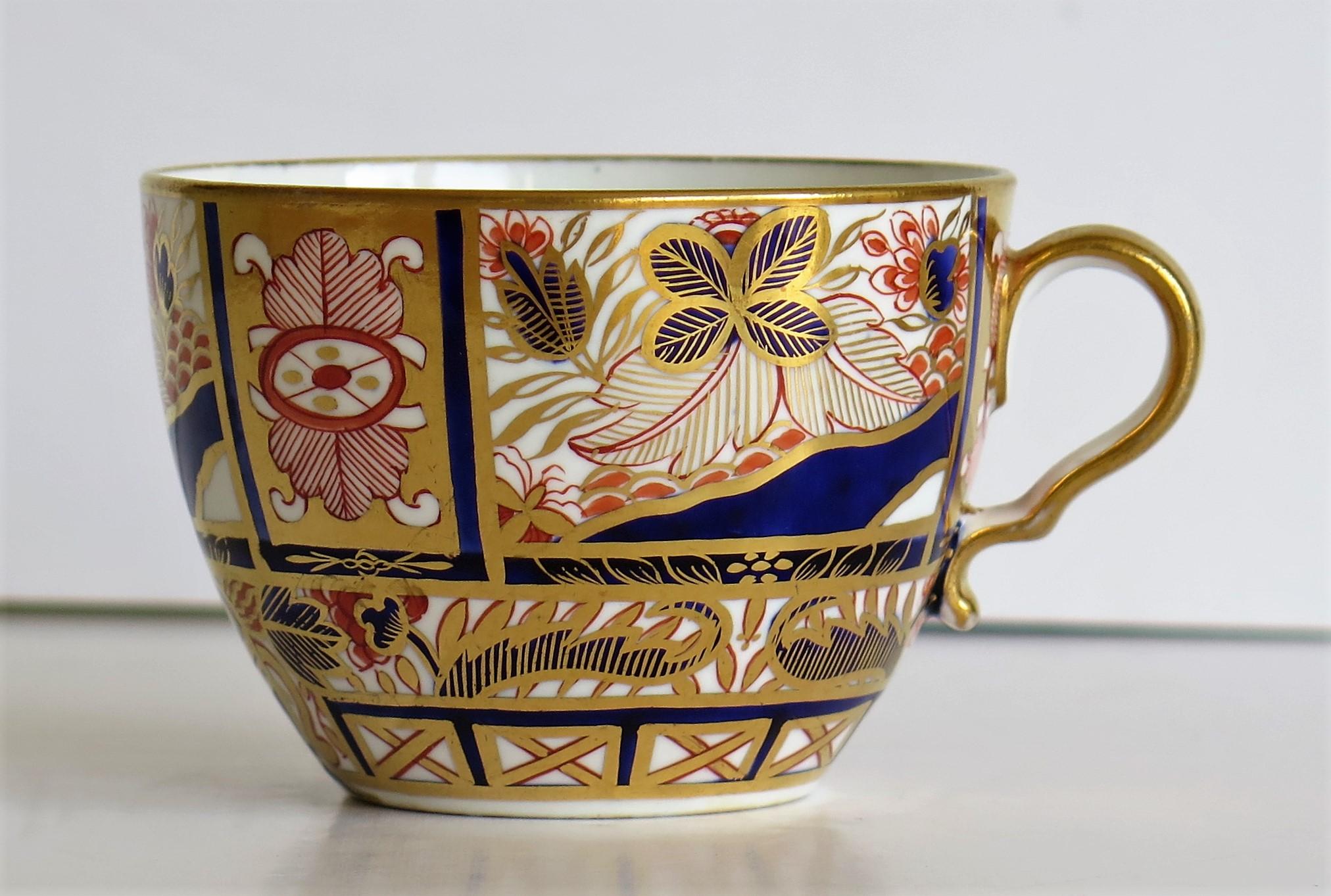This is a fine example of an English George III period, SPODE porcelain, Tea Cup, hand painted in pattern 963 and dating from the early 19th century, circa 1810.

This tea cup has the 