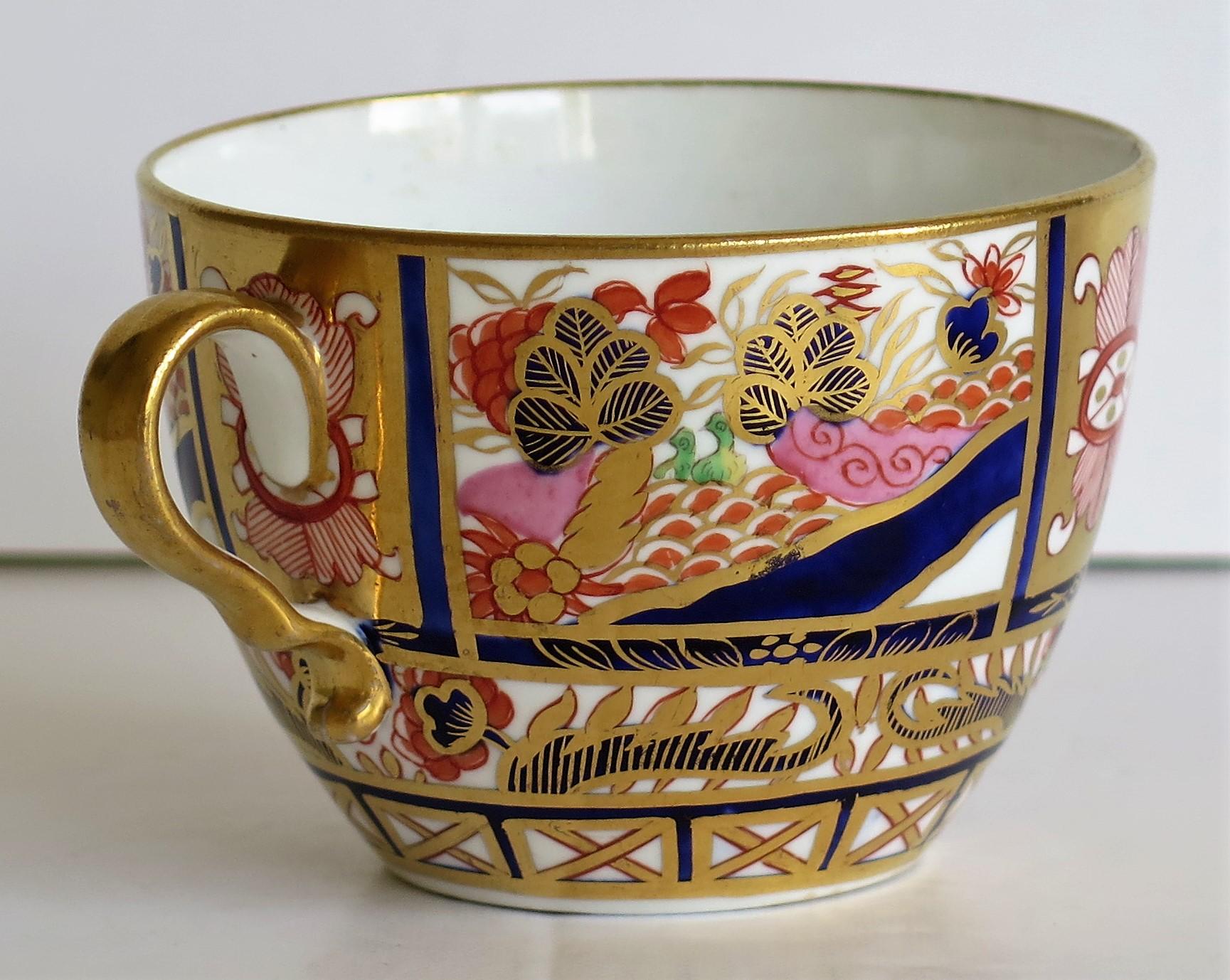 Early Spode Porcelain Tea Cup Heavily Gilded Pattern 963 Hand Painted In Good Condition In Lincoln, Lincolnshire
