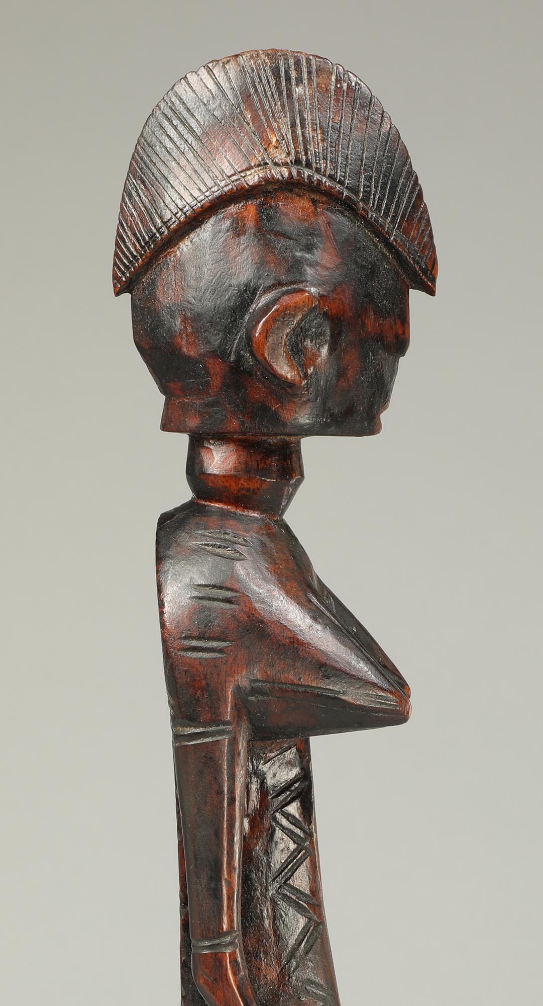 20th Century Early Standing Bambara or Malinke Female Figure Deep Patina, Mali West Africa For Sale