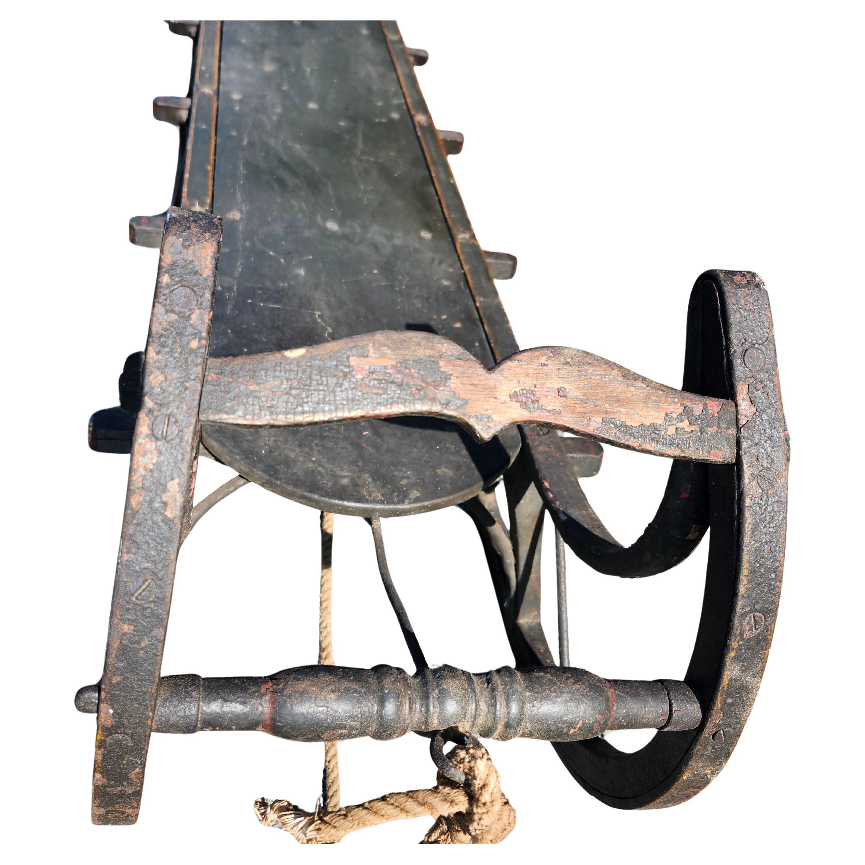 Fer Écharpe d'hiver victorienne artisanale des débuts de l'ère en vente