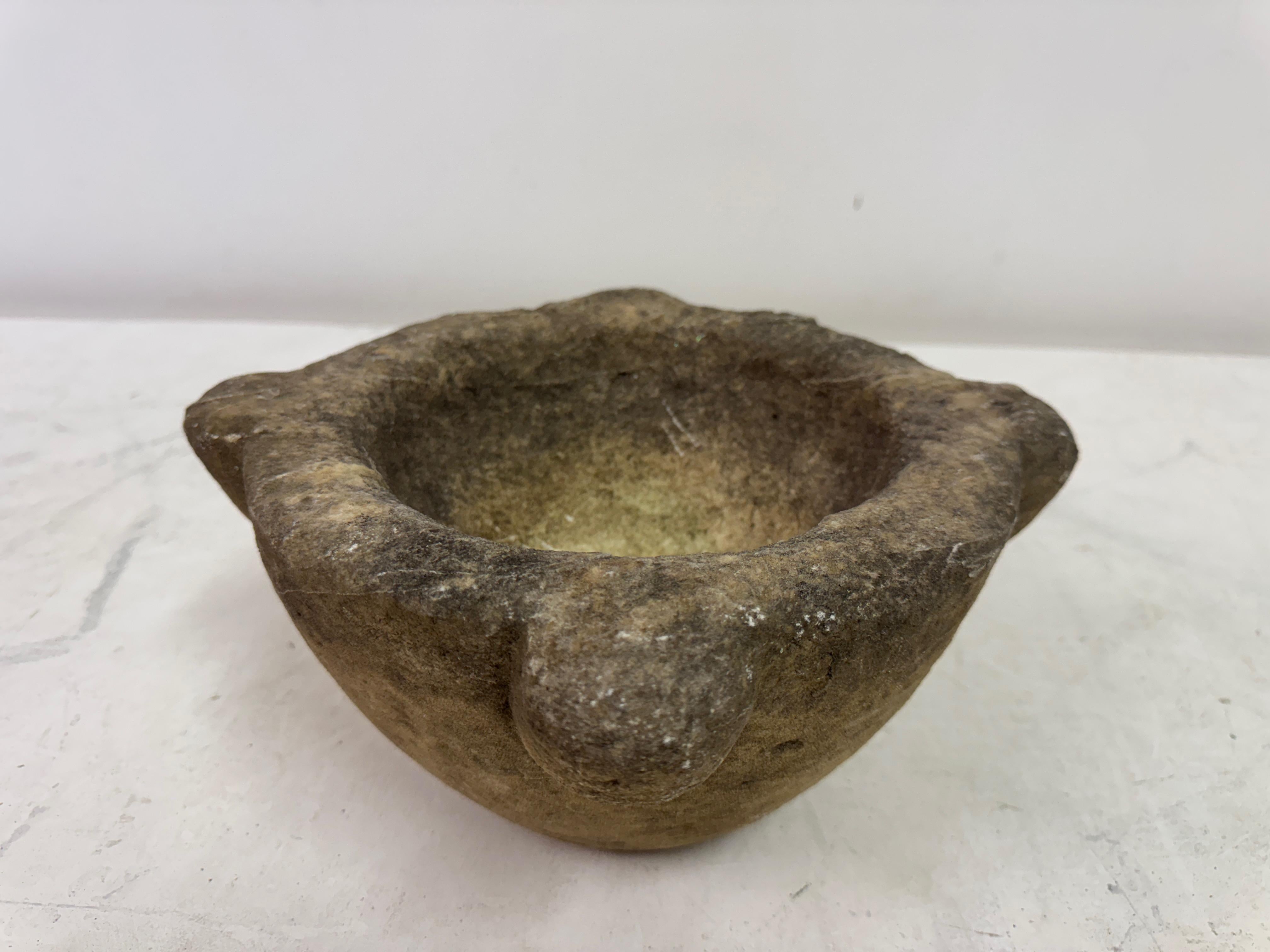 Pierre Mortier de pierre ancien, 18e-19e siècle en vente