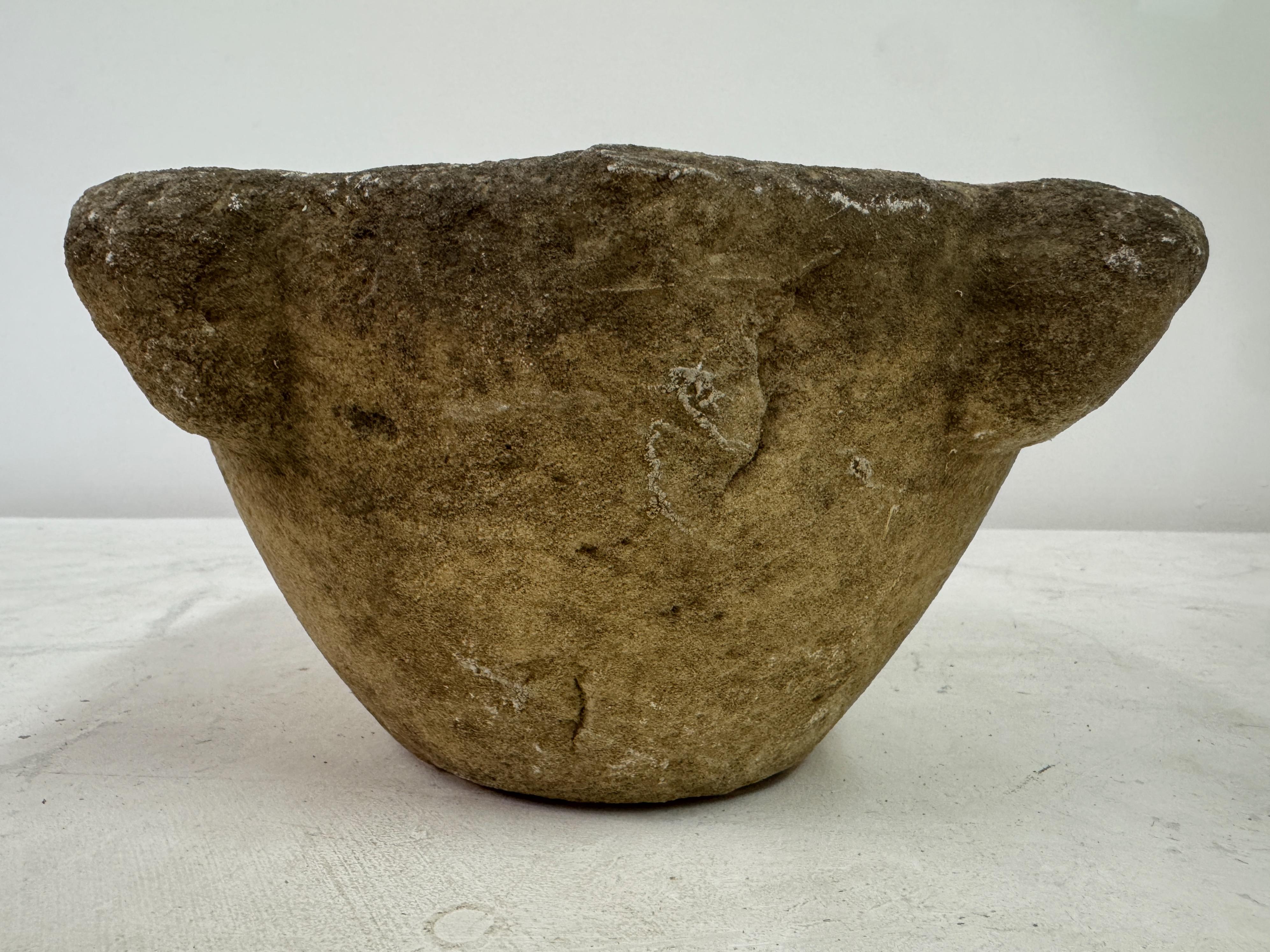 Mortier de pierre ancien, 18e-19e siècle en vente 1