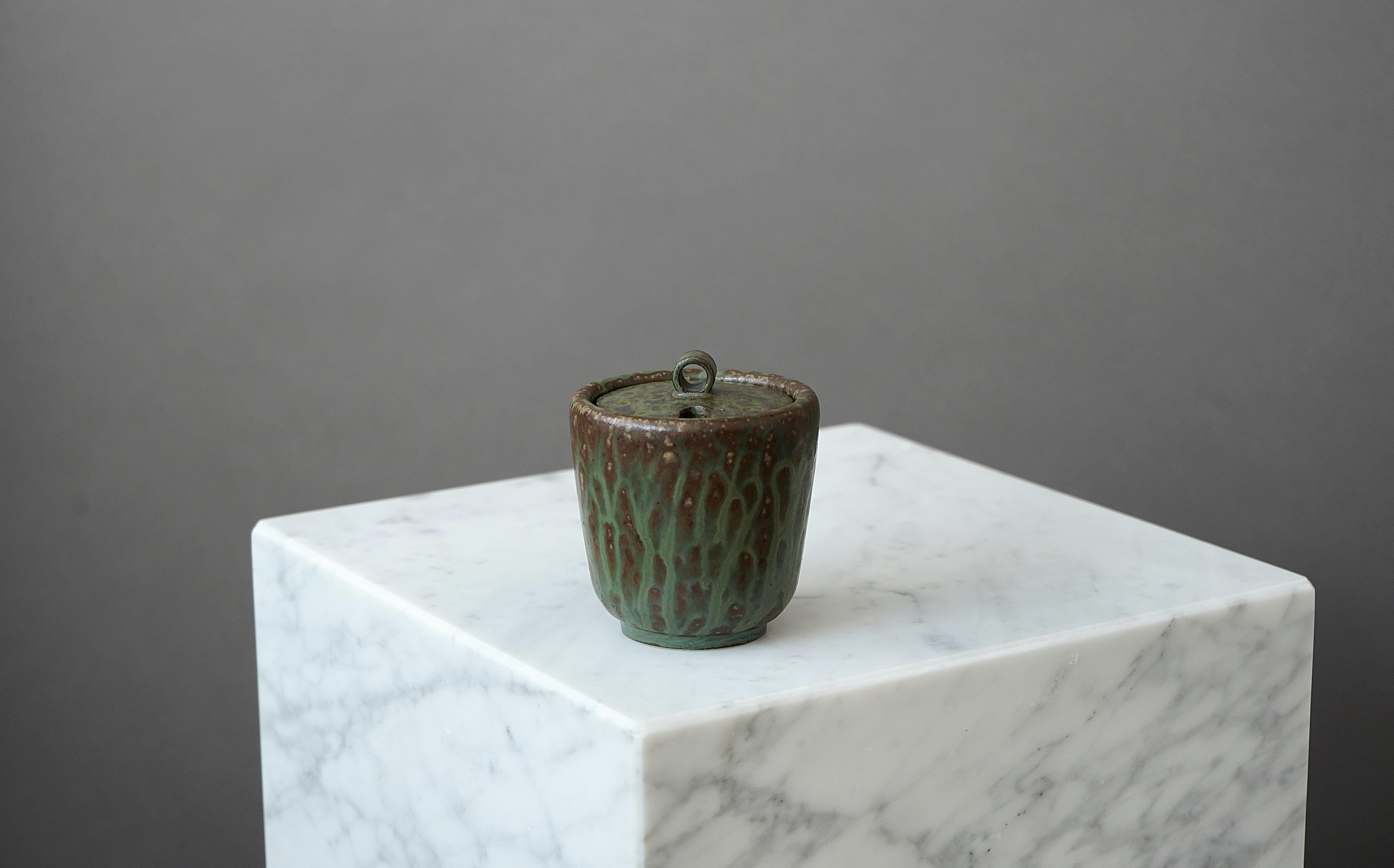 Scandinavian Modern Early Stoneware Lidded Jar by Arne Bang, Denmark, 1930s For Sale