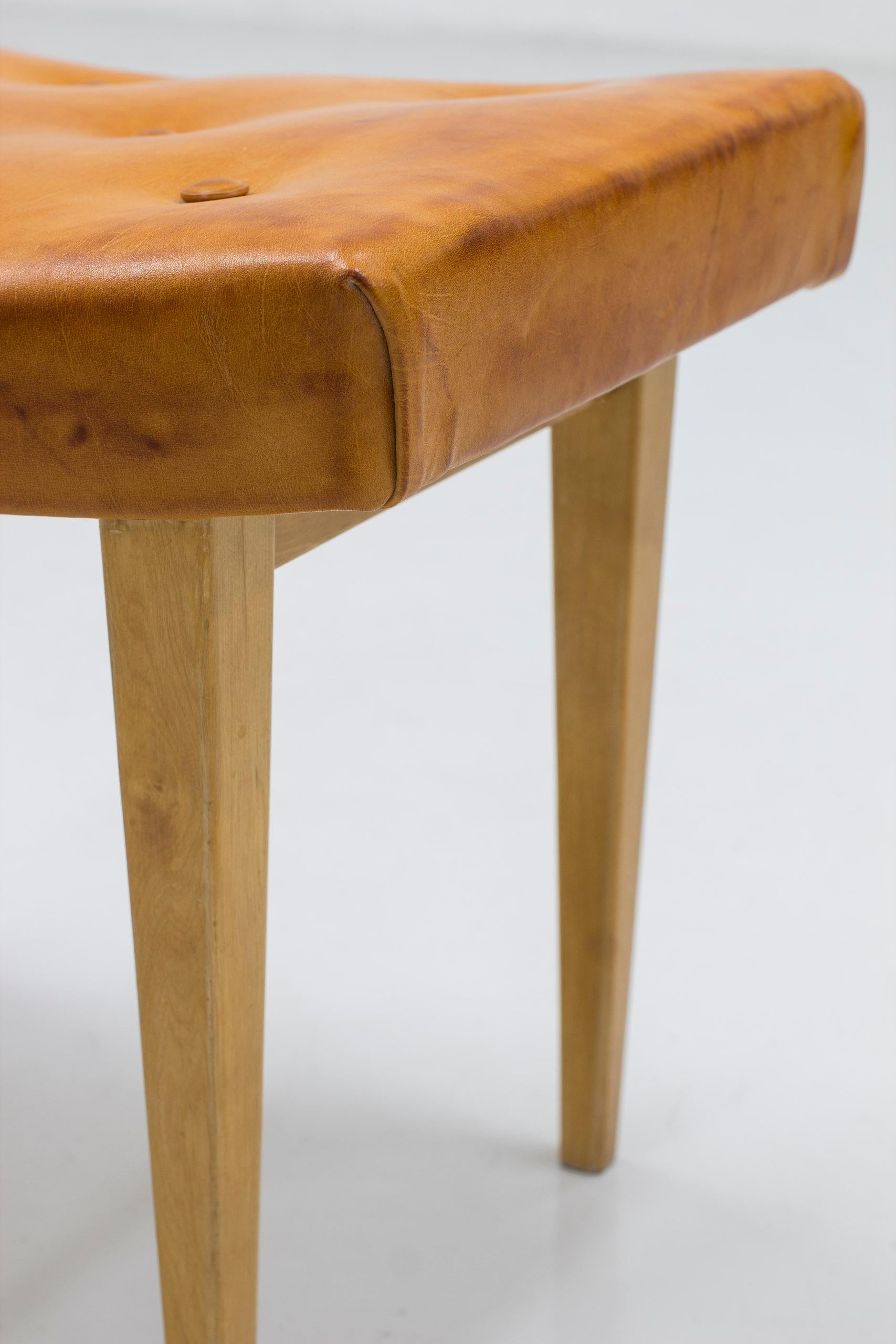 Early stool with cognac leather and birch by Bruno Mathsson, Karl Mathsson 1941 2