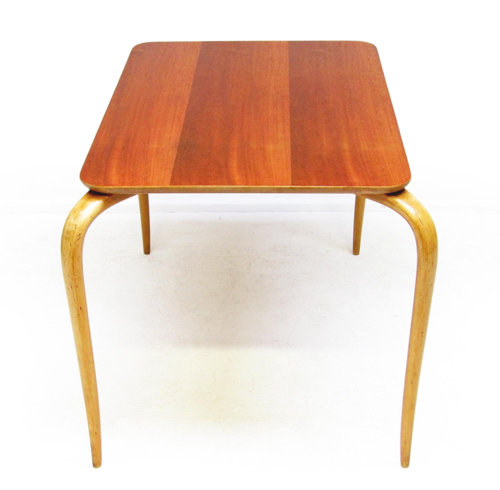 Früher schwedischer Annika-Couchtisch aus kubanischem Mahagoni von Bruno Mathsson, um 1940 (Hartholz) im Angebot