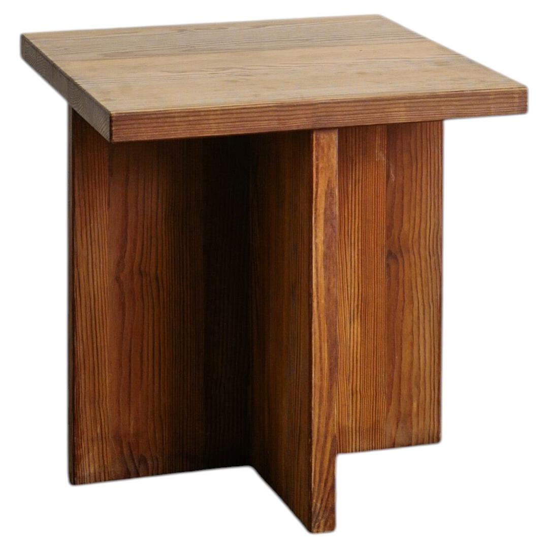 Tavolino in legno svedese dei primi anni del Mid-Century "Lövö" di Axel Einar Hjorth, anni '30