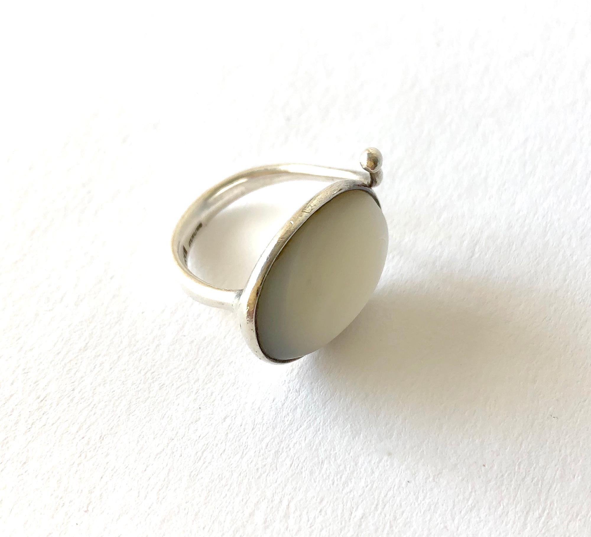 Oval Cut Vivianna Torun Bülow-Hübe Sterling Silver and Mother of Pearl Ring