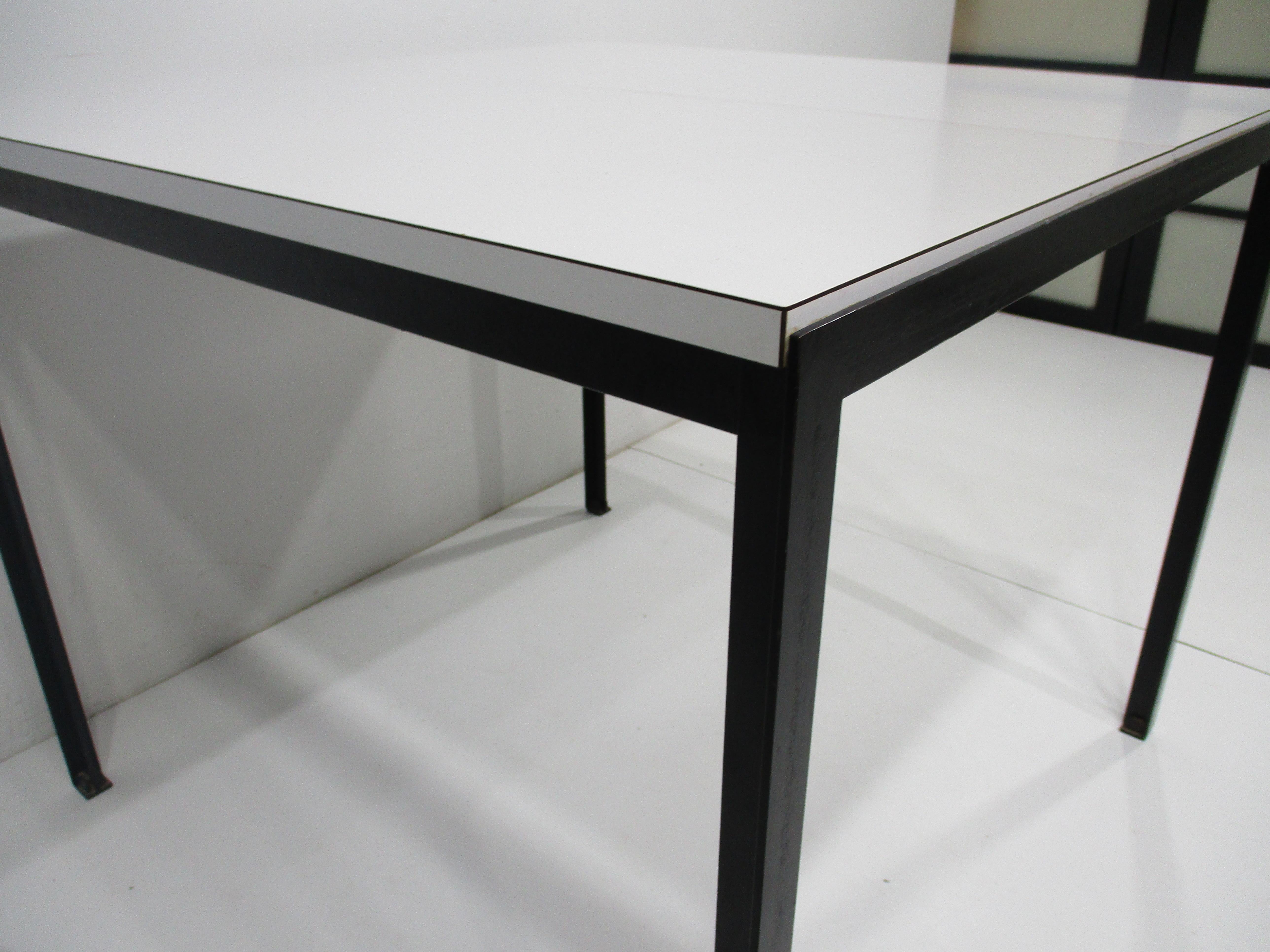 Early T Angle Extension Dining Table by Florence Knoll for Knoll   For Sale 2